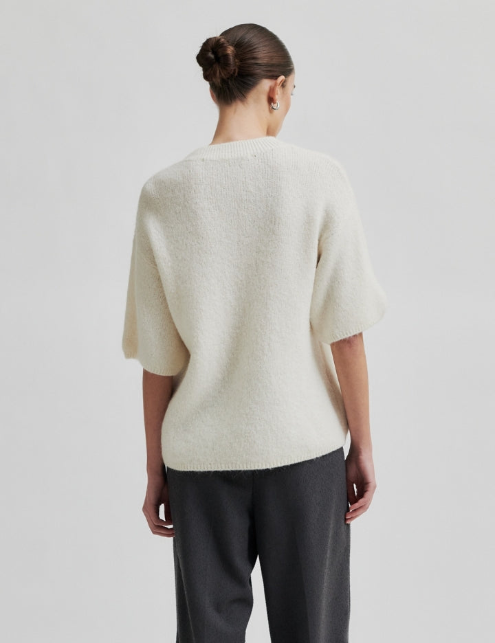 58494 Wanda Knit O-Neck_Dark Chalk_Model_3