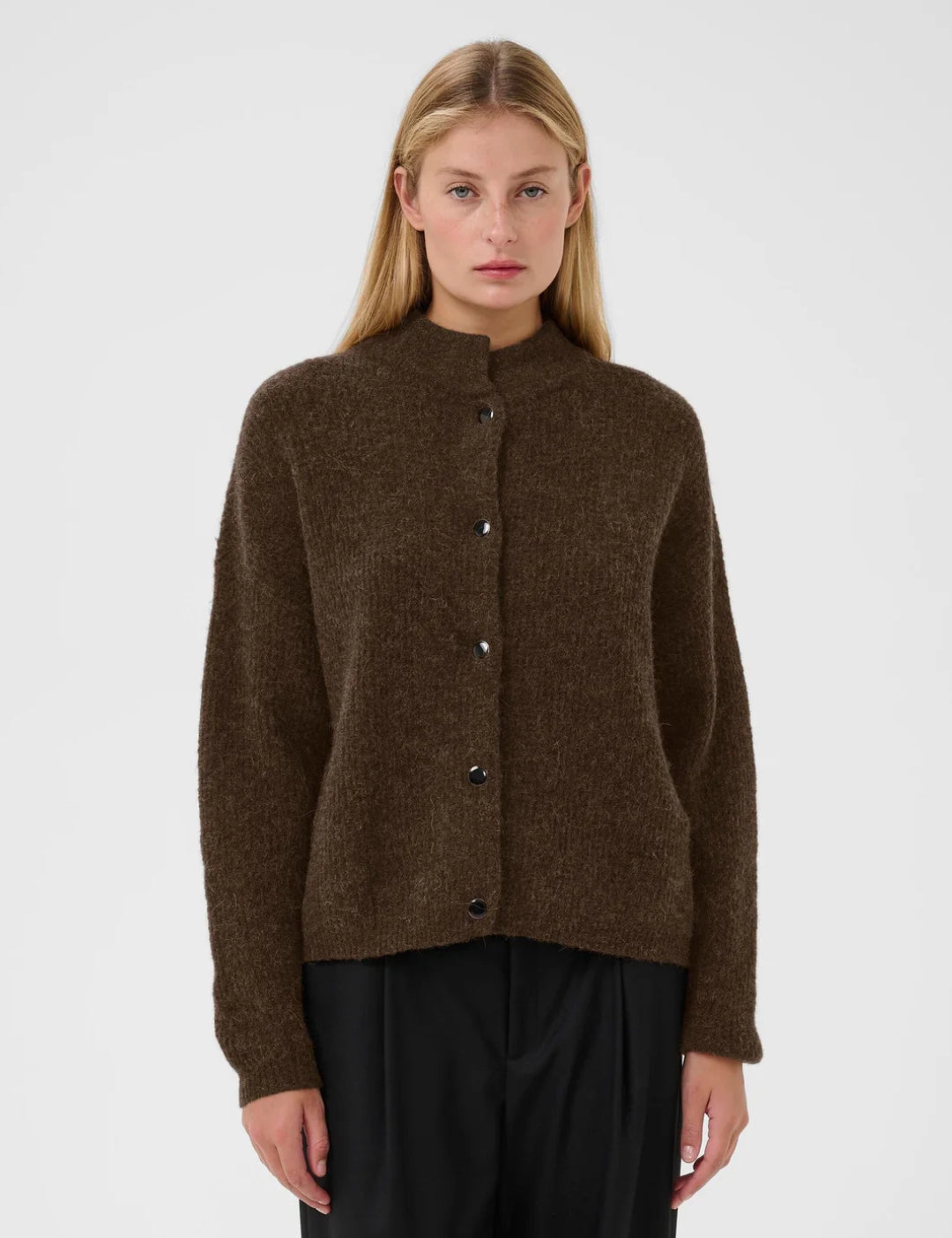 10906463 AlphaGZ short cardigan_Buff MÚlange_Model_0