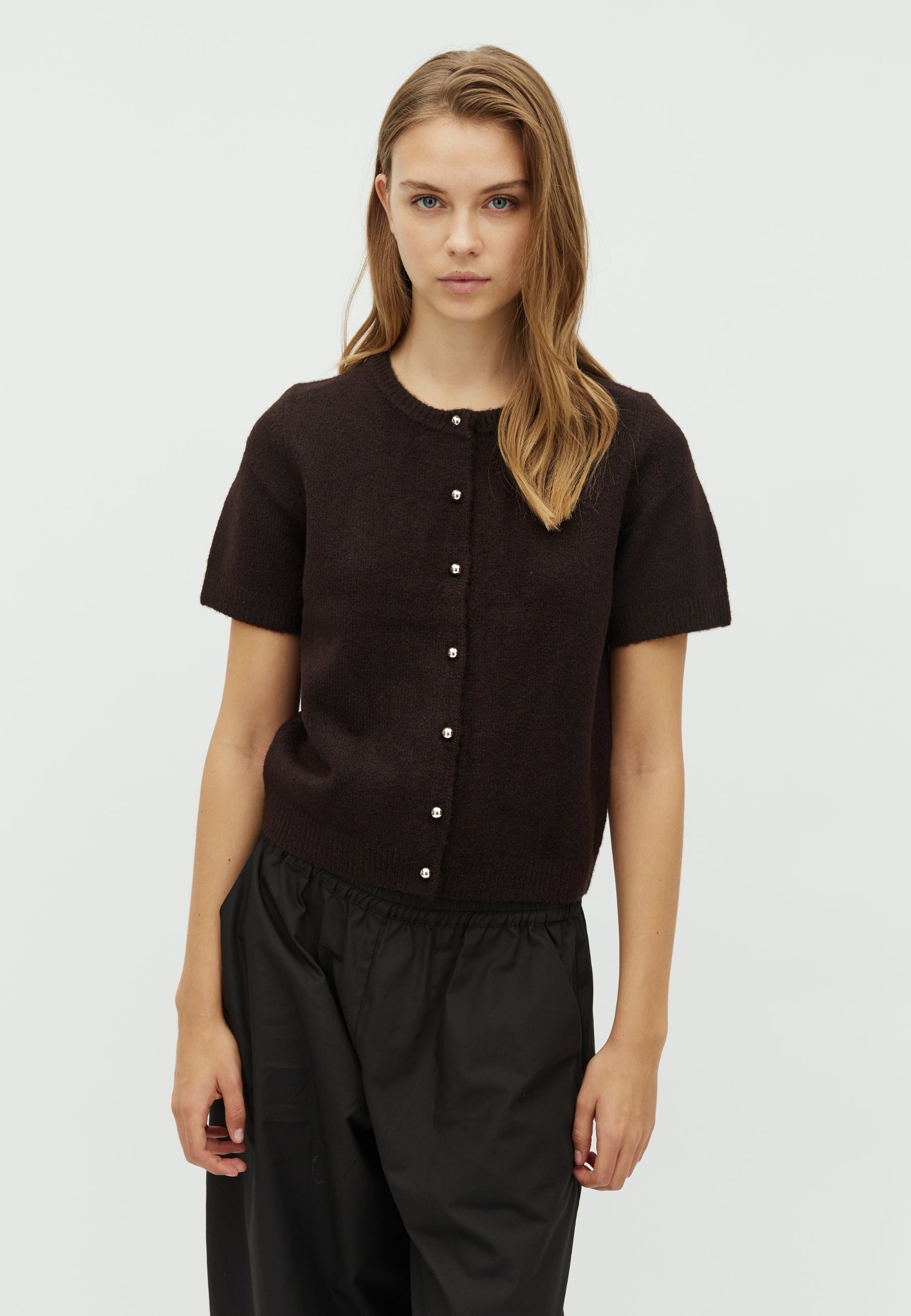 167097 Nitta Knit Cardigan_Chocolate Brown_Model_0