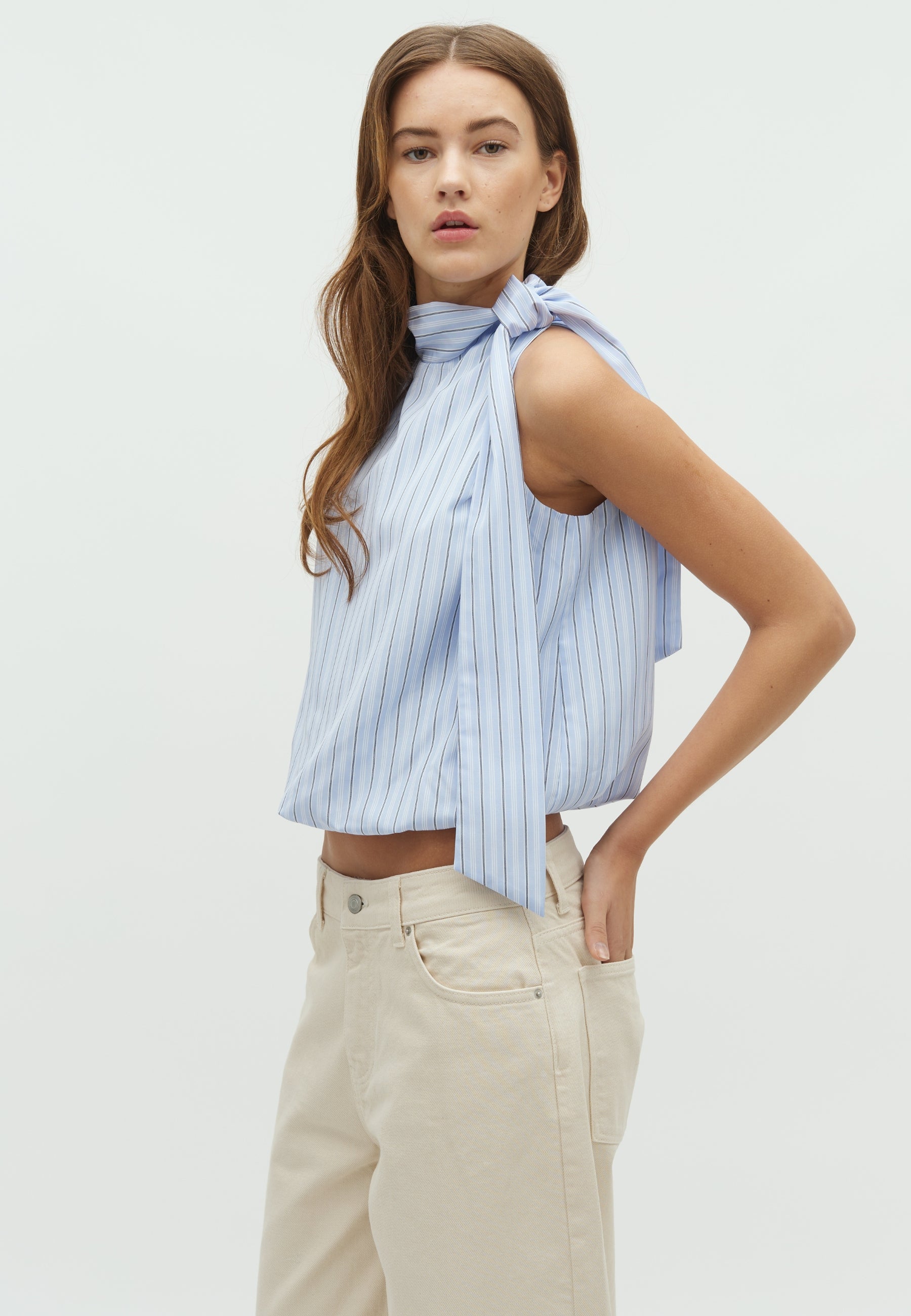 165840 Deda Stripe Top_Light Blue_Model_0