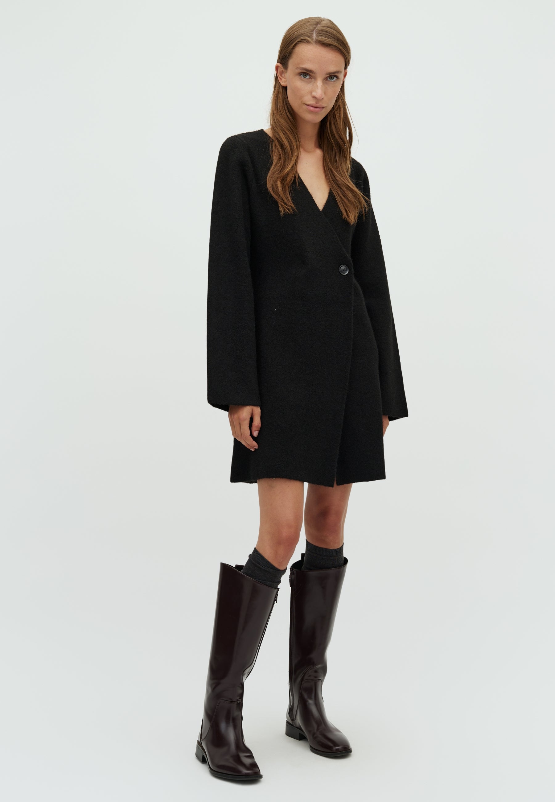 166396 Cinona Knit Dress_Black_Model_0