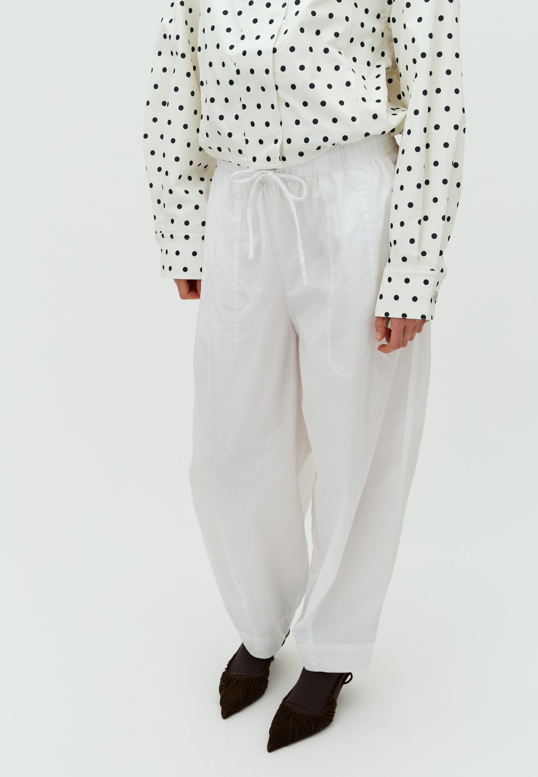 168926 Trina C Poplin Pants_White_Model_1