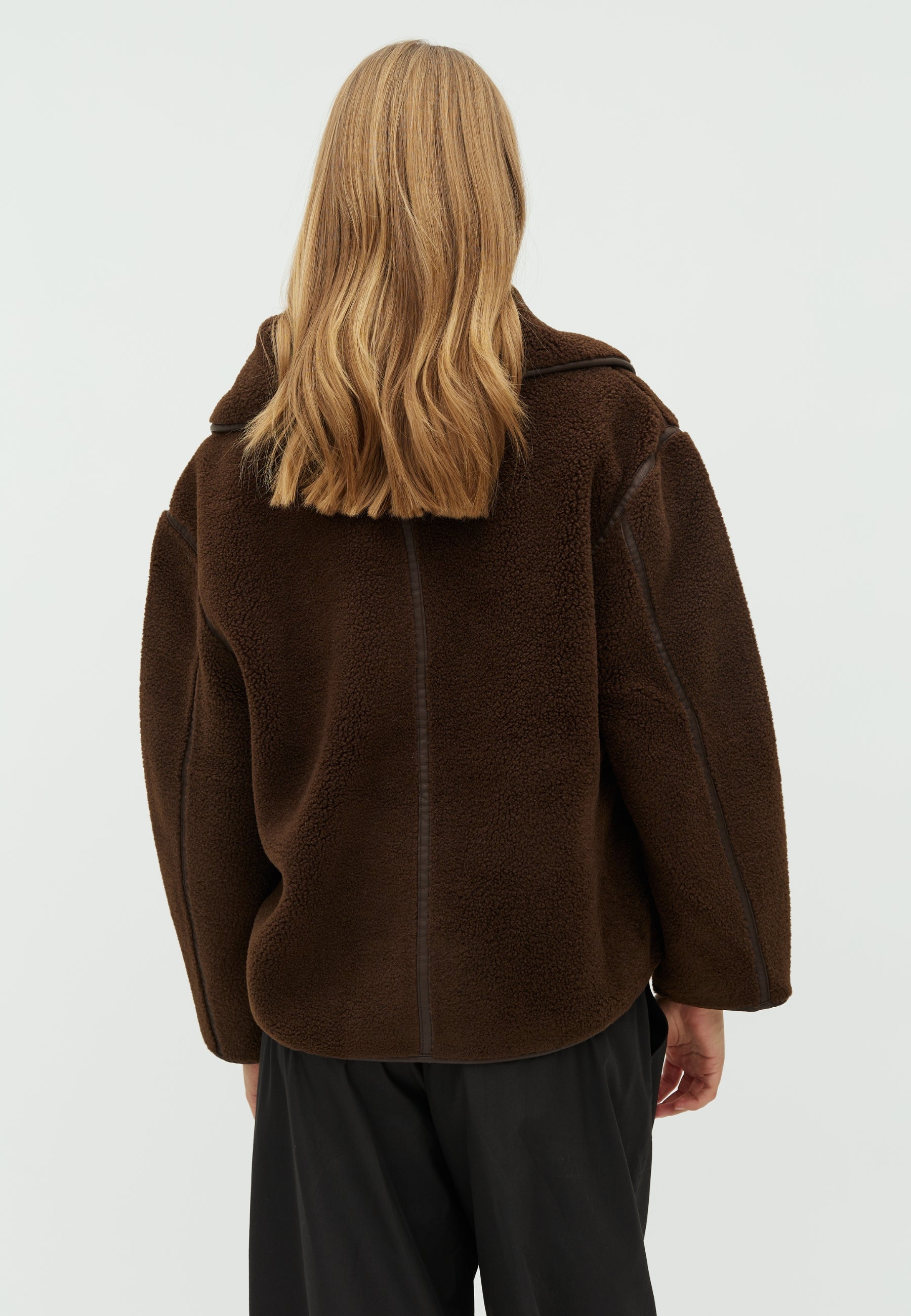 166397 Admund Teddy Jacket_Dark brown_Model_1