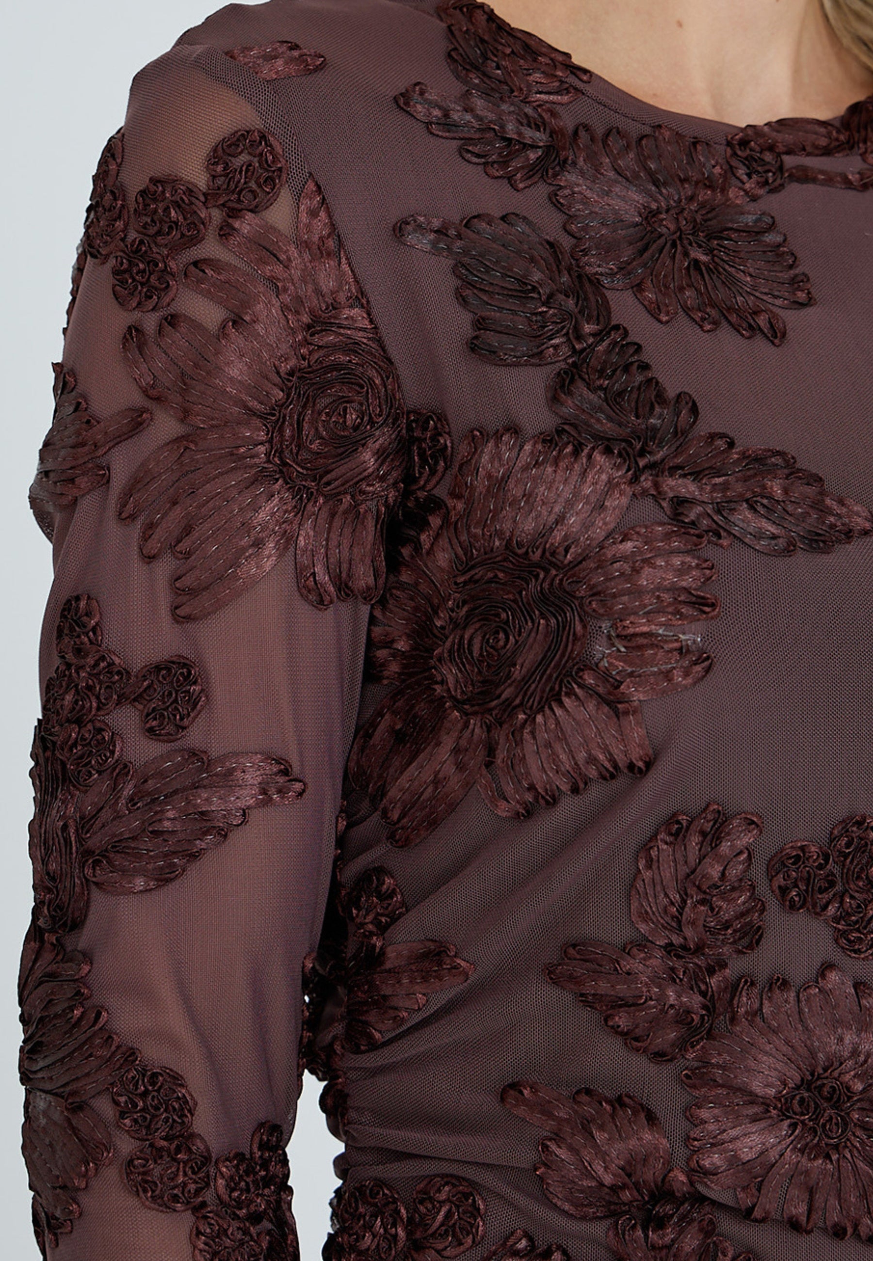 AV8074 Romy short dress_194 Dark brown_Model_2