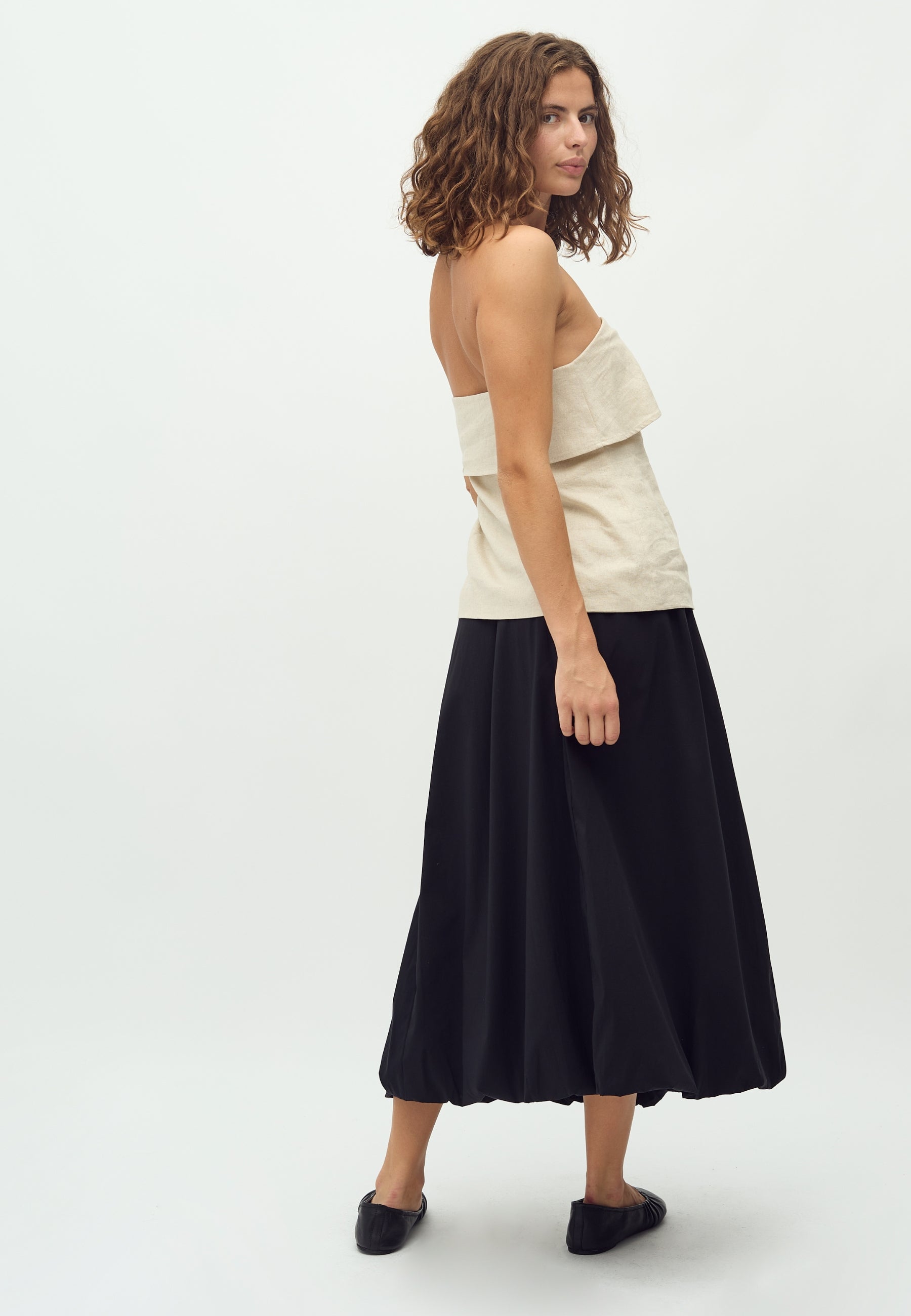 Baloona-M_Black_Model_2