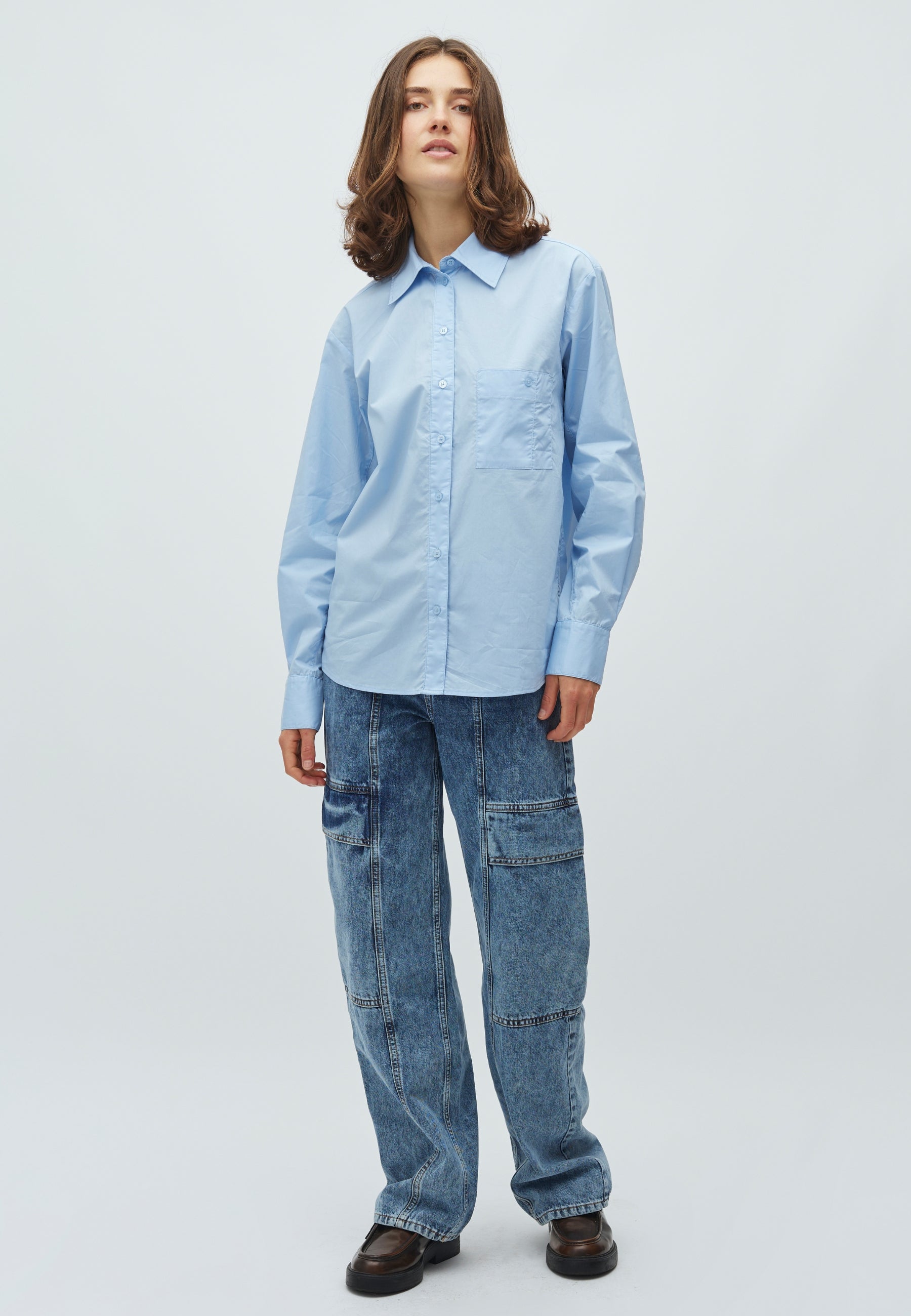 Aurore-M_Classic Light Blue_Model_2