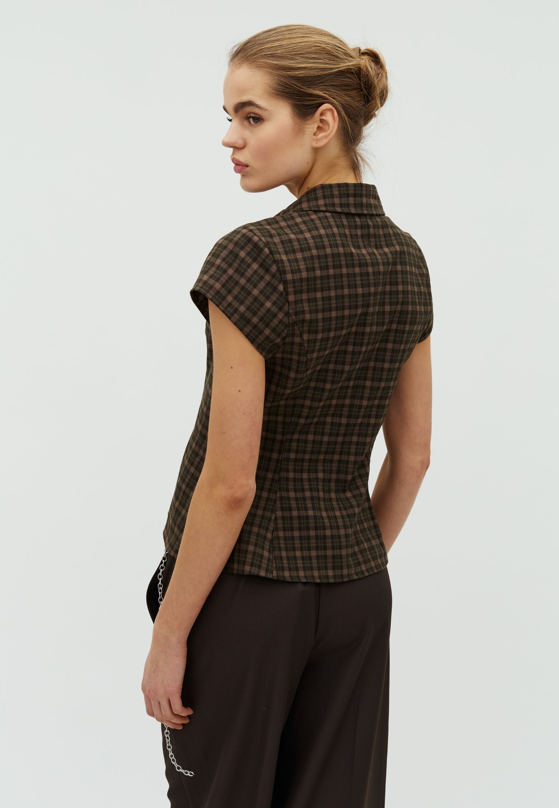 Macala-F_Check Camel_Model_1