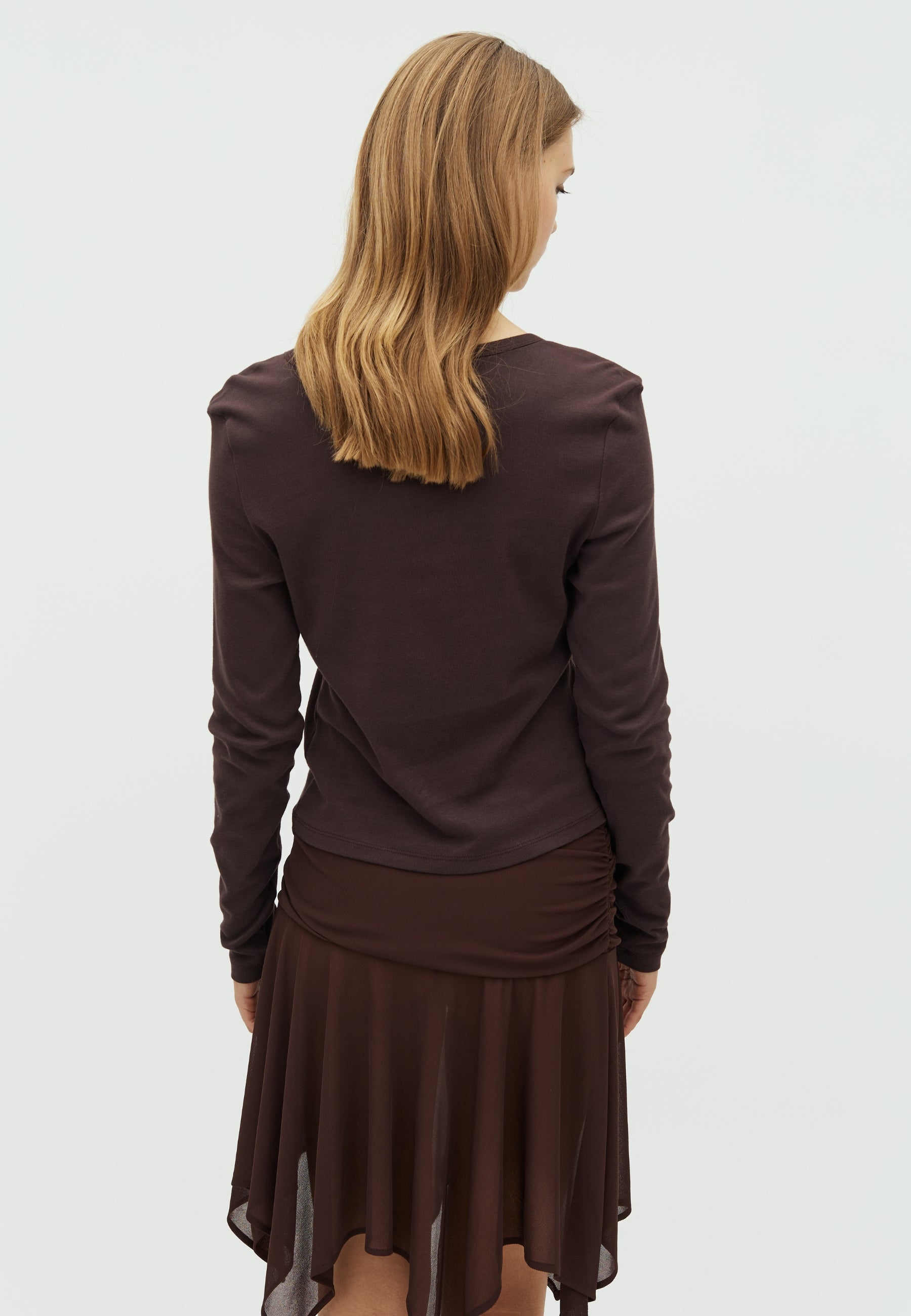 Orelia-F_Hot chocolate_Model_2