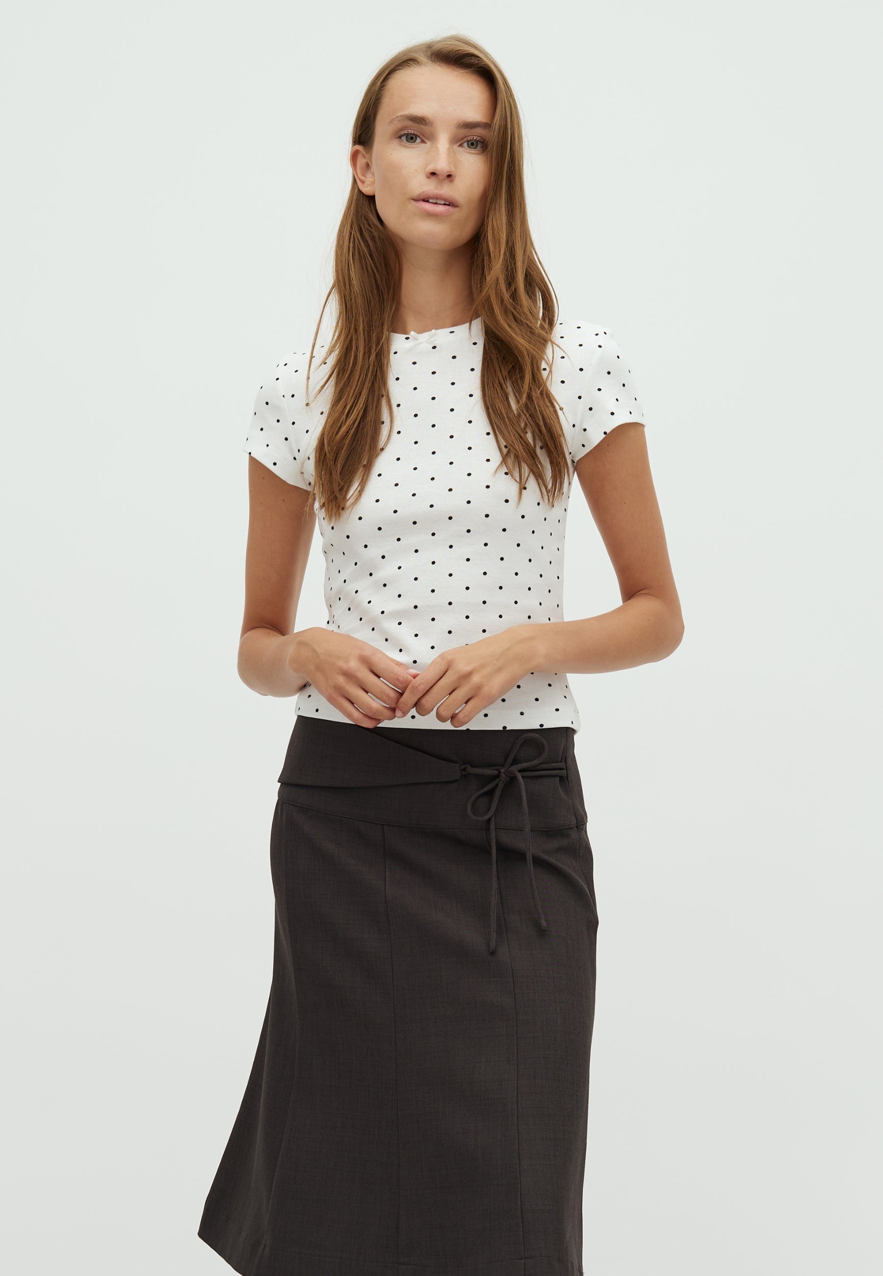 Consuela-F_Sugar dot_Model_0