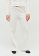 Flo-F_White_Model_0
