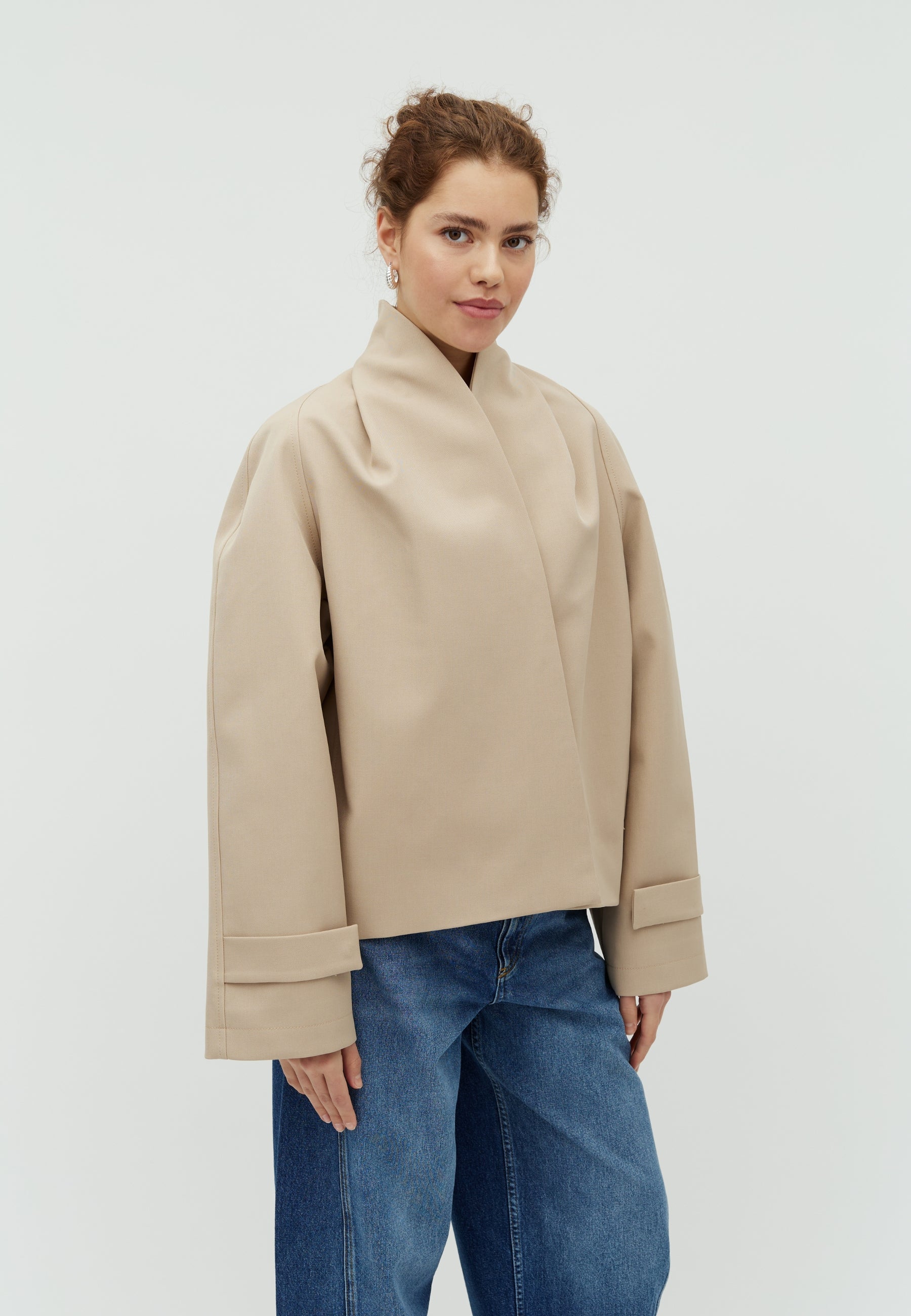 Paloa-M_Light Sand Melange_Model_1