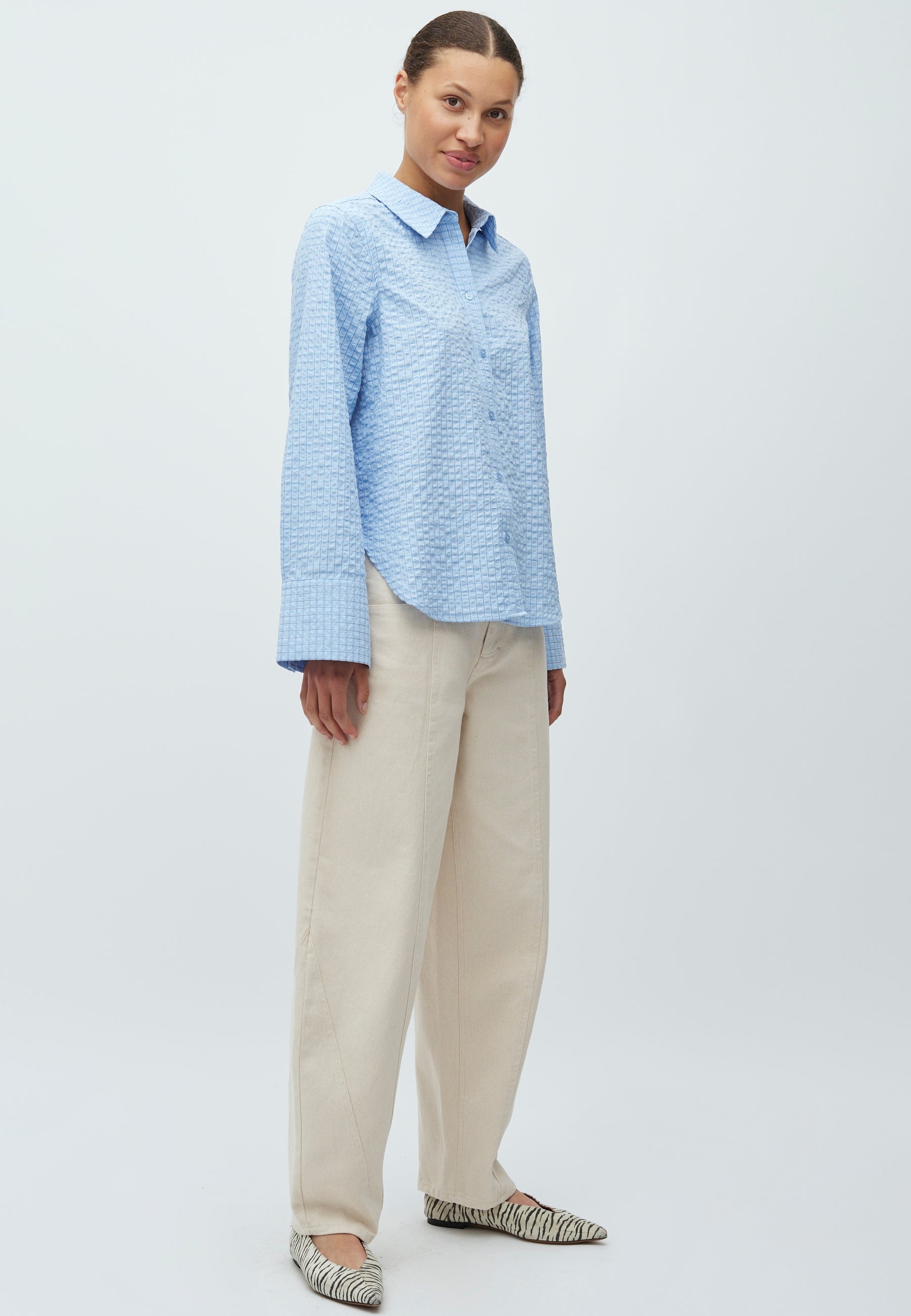 Phoebe-M_Light Blue Kiwa Check_Model_3