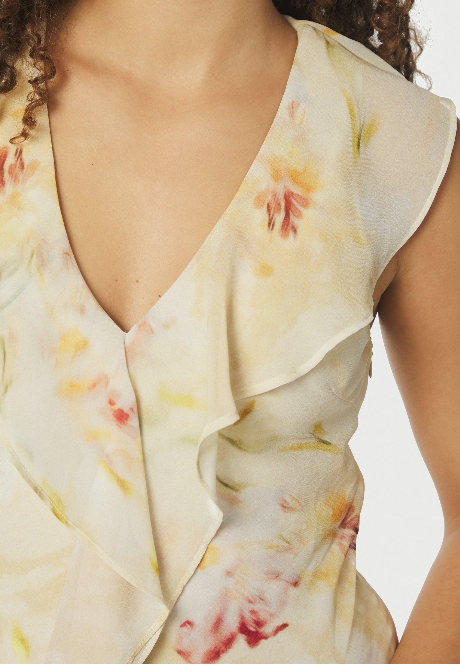 167616 Zella Chiffon Print Dress_Dusty Yellow_Model_1