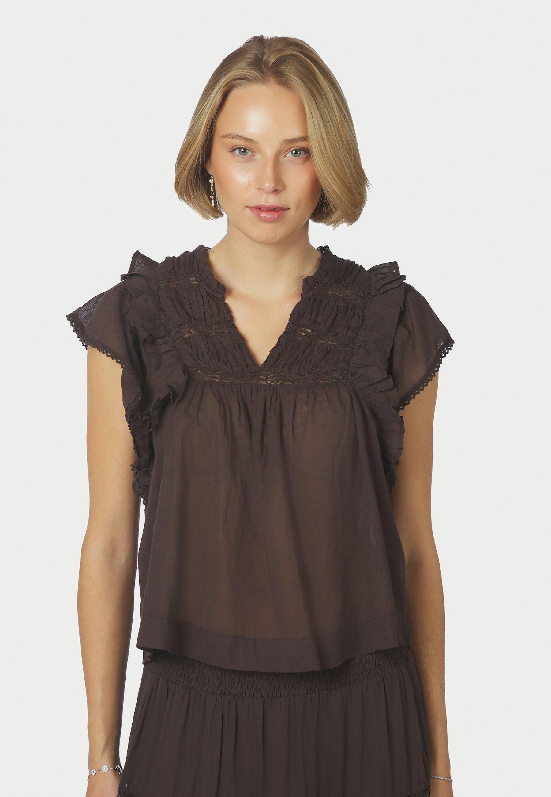 159881 Jayla S Voile Top_Dark brown_Model_1
