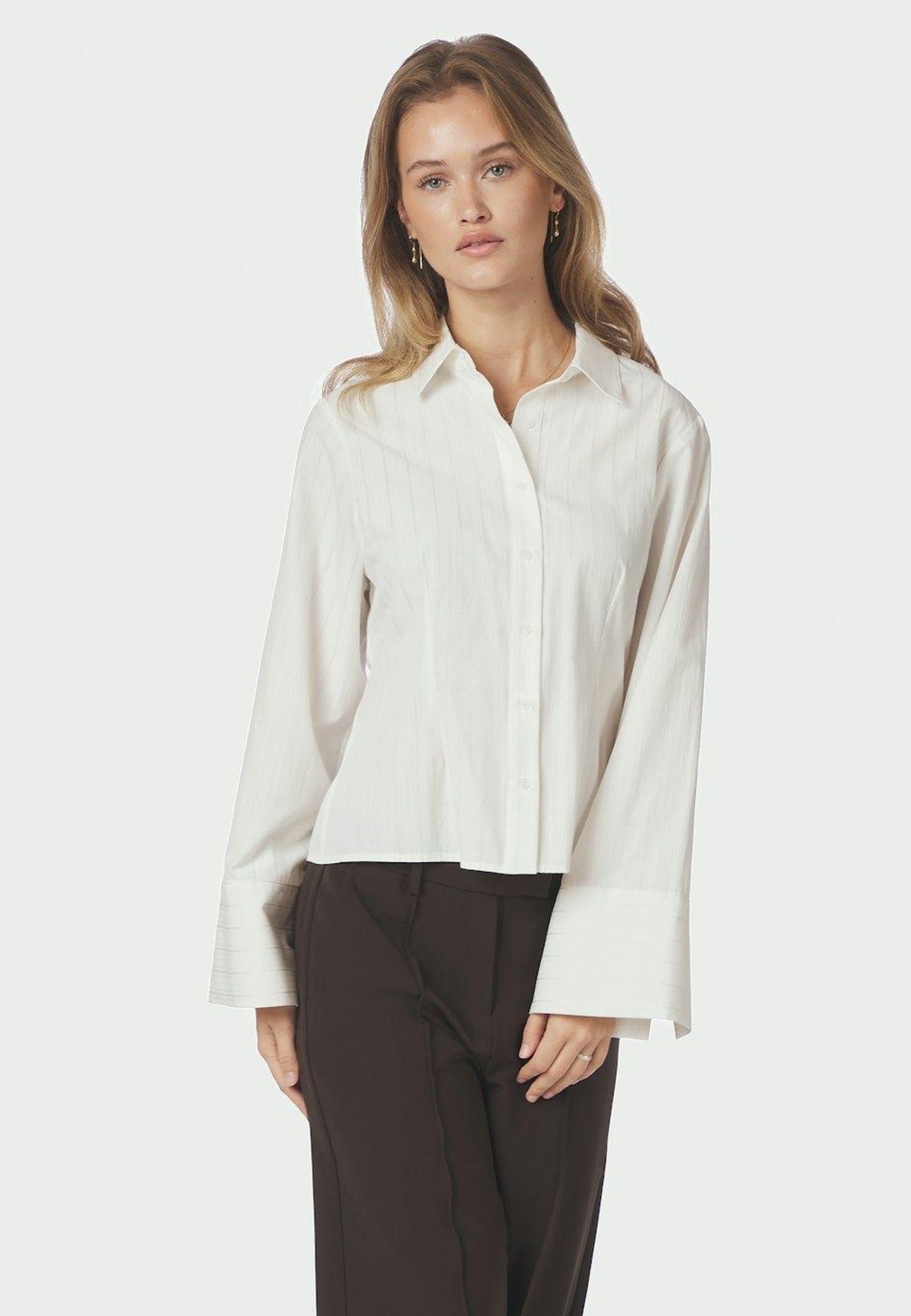 163652 Rosa Solid Shirt_White_Model_0