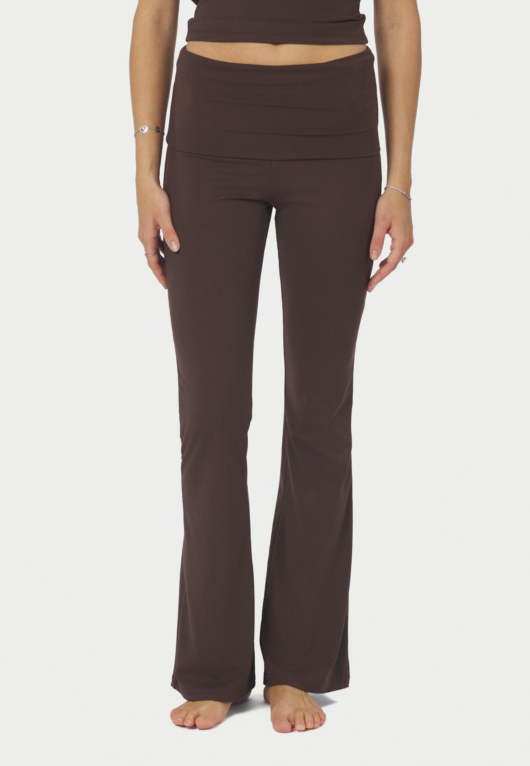 167091 Ulianna Leggings Pants_Chocolate Brown_Model_1