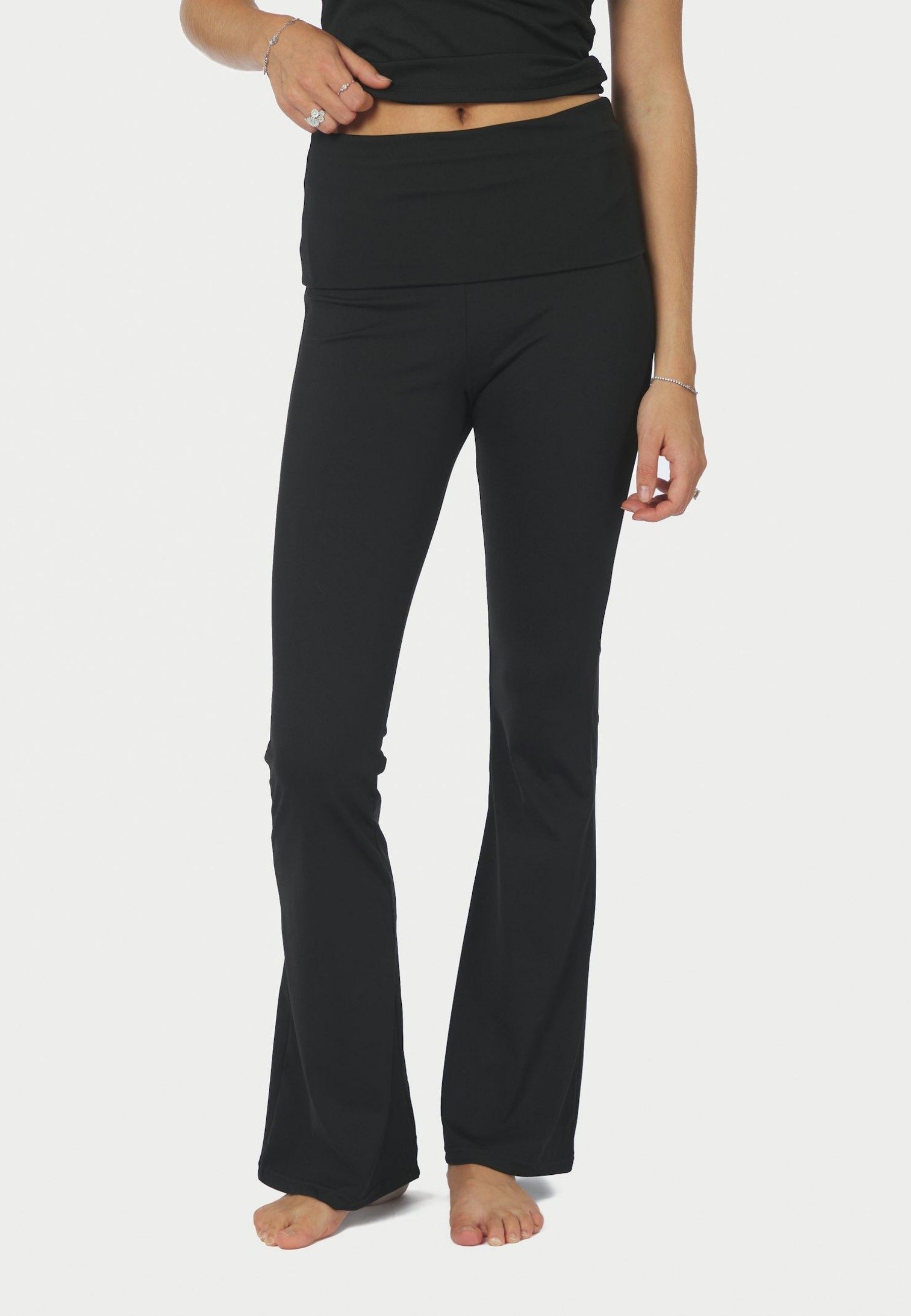 167091 Ulianna Leggings Pants_Black_Model_1