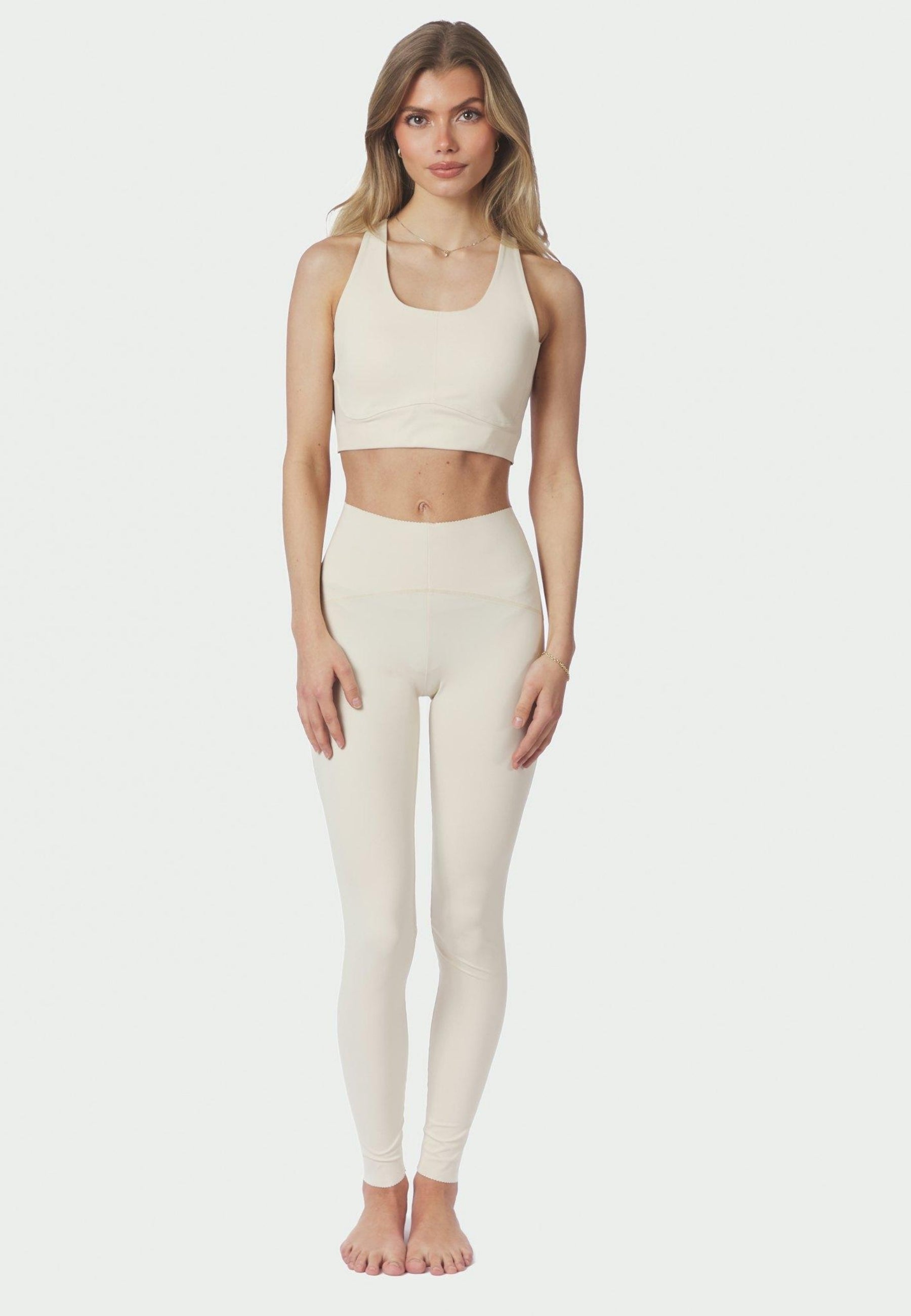 166994 Vesta Leggings_Ivory_Model_0