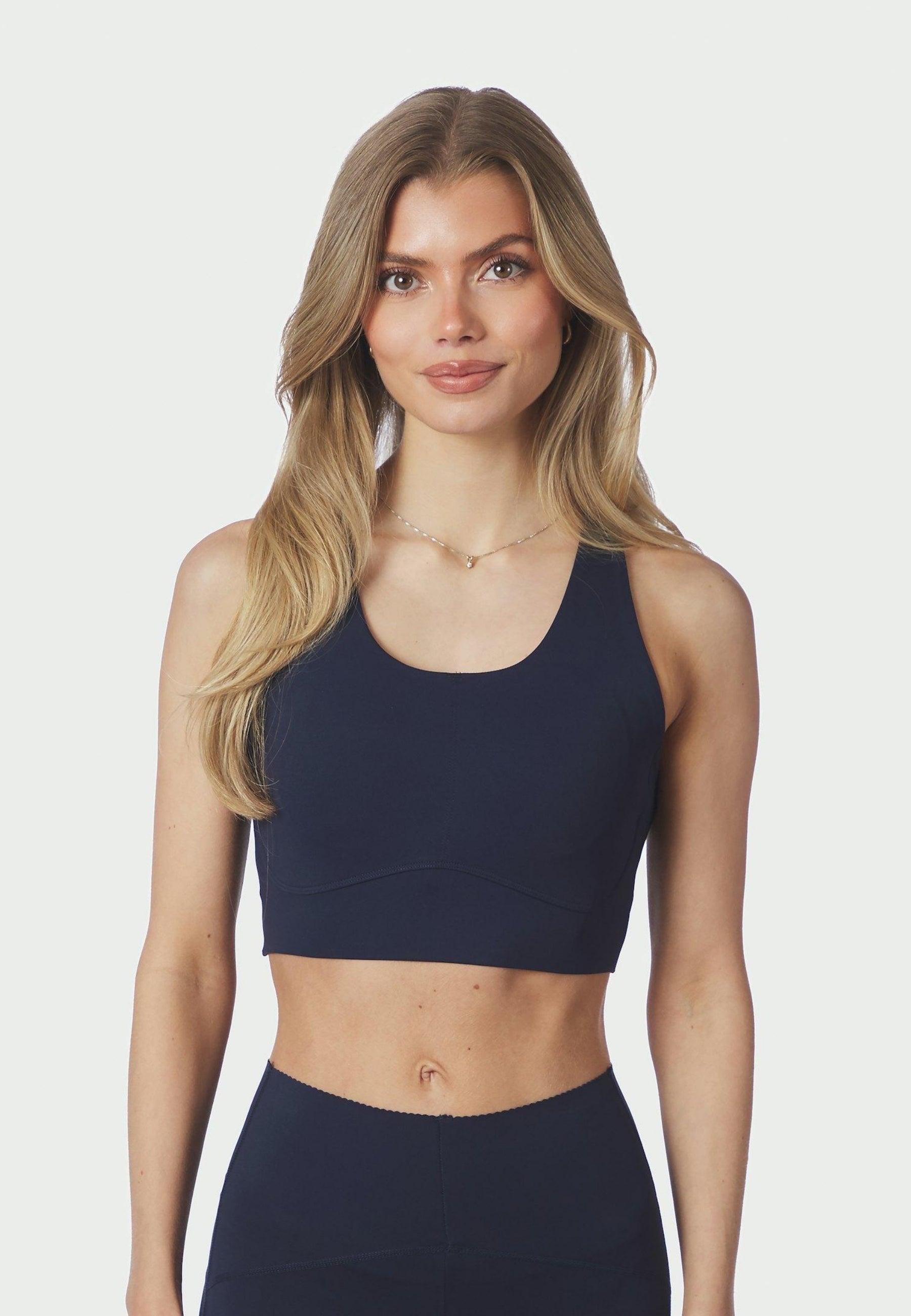 167130 Dutta Top_Navy_Model_0