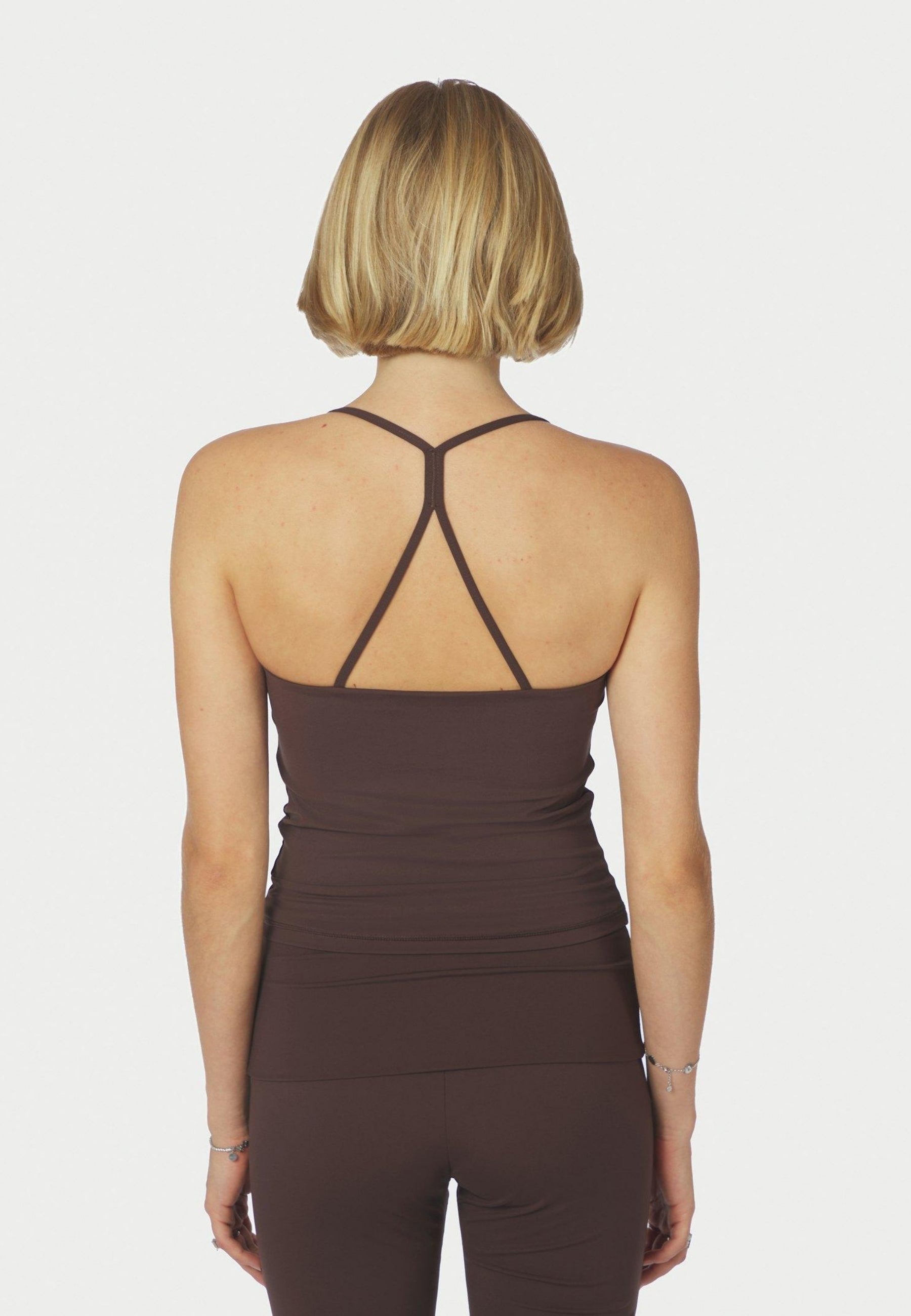 167134 Tirri Top_Chocolate Brown_Model_2