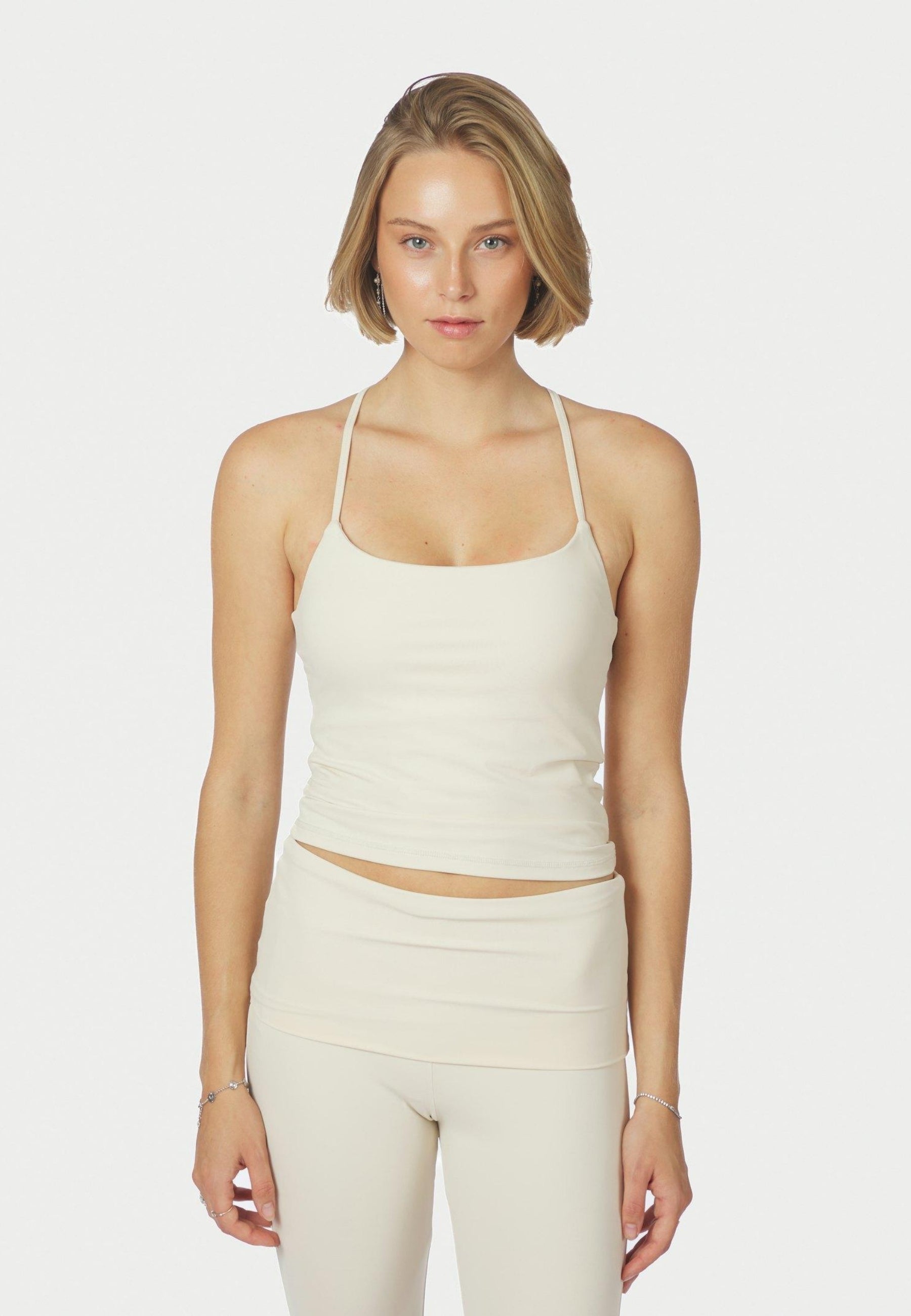 167134 Tirri Top_Ivory_Model_0