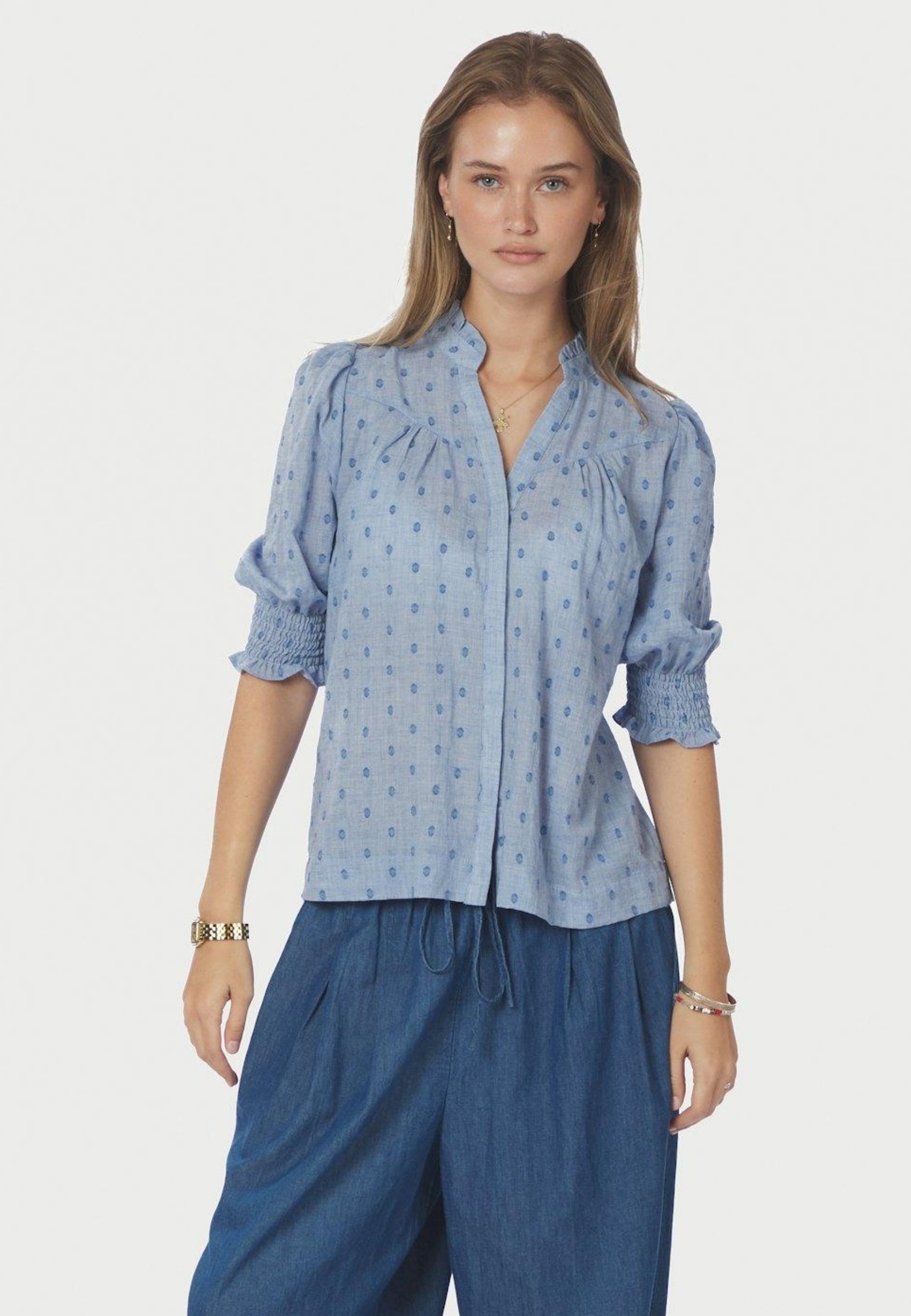 167750 Diana Dobby S Blouse_Light Blue_Model_0