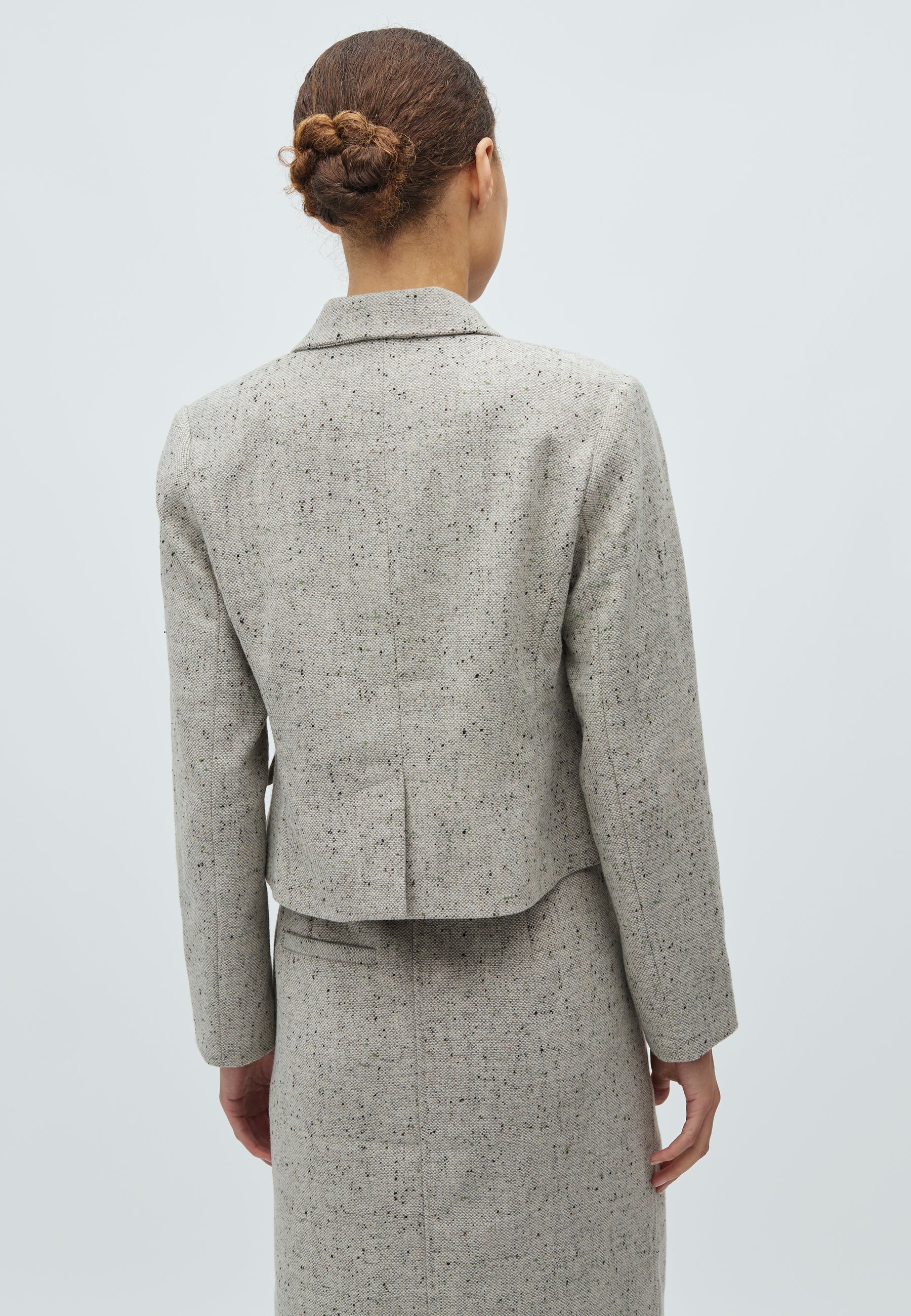 Iva-M_Sparkle Grain_Model_3