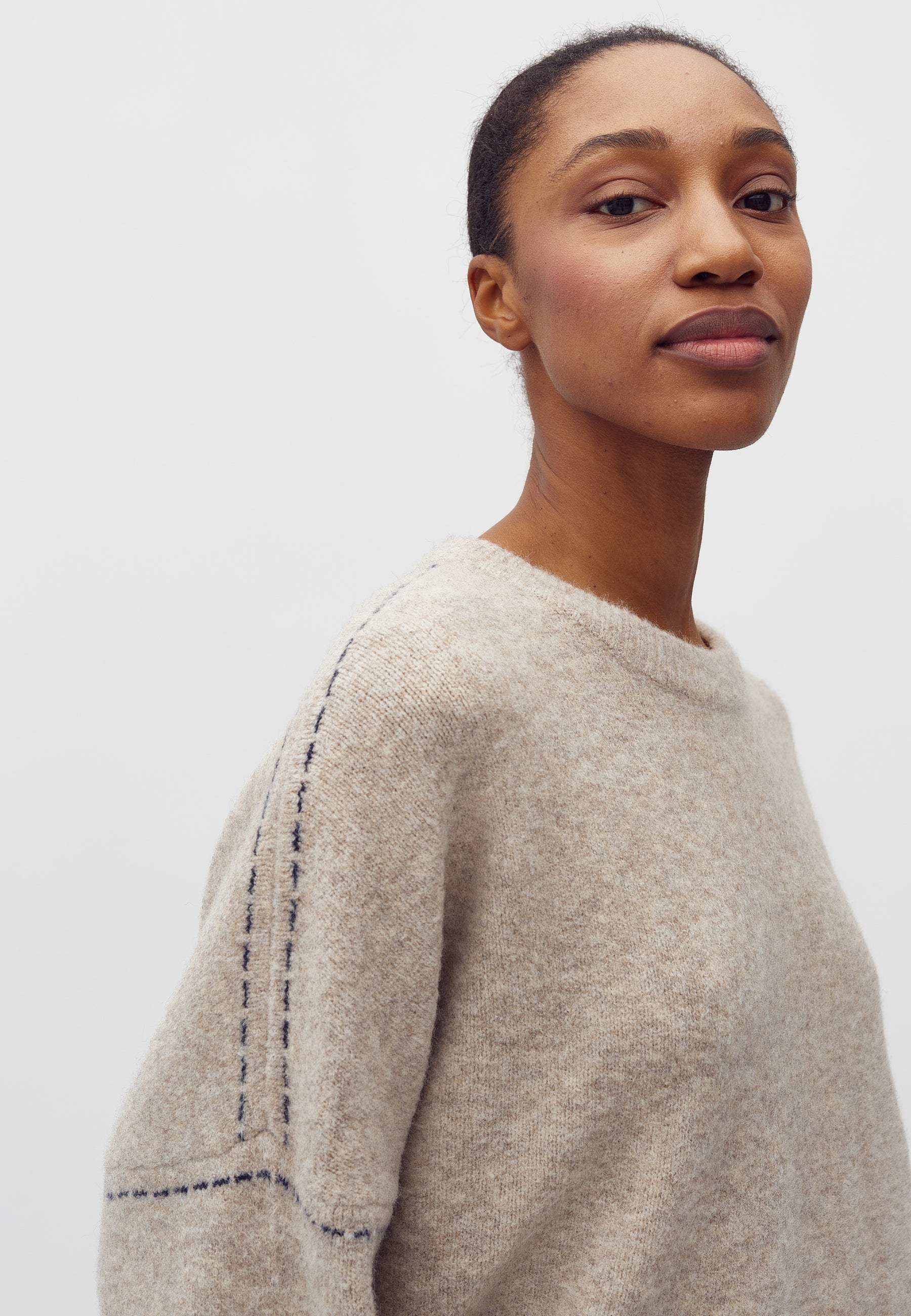 Gildar-M_Taupe navy_Model_1