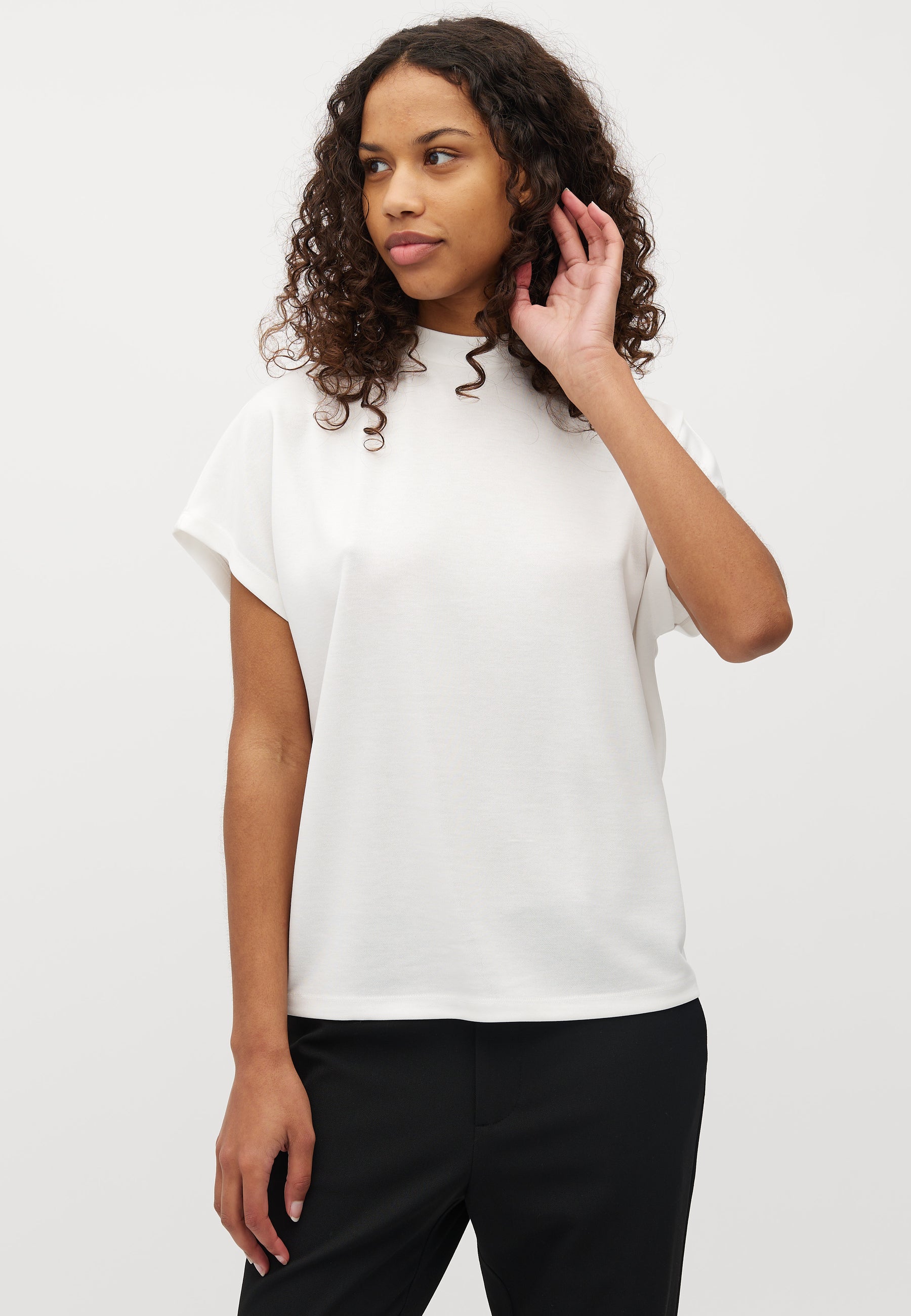 Linea Short-M_Sugar_Model_0