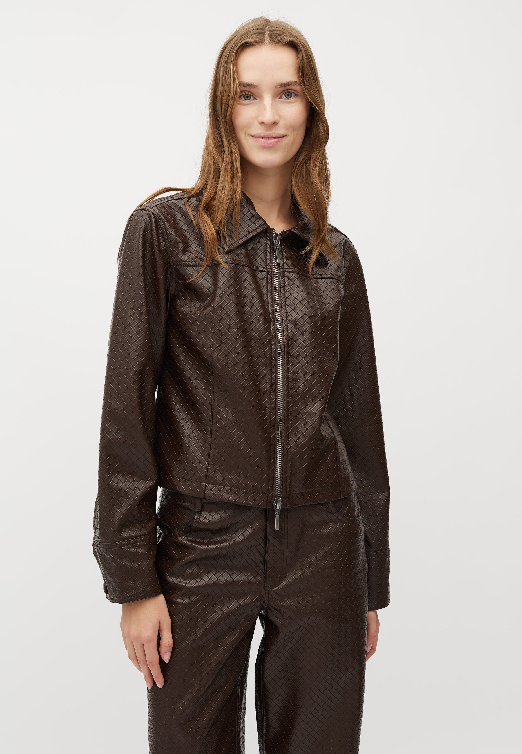 Azari-M_Java_Model_0