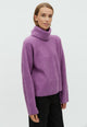 Kemina-M_Gentle Violet stripe_Model_0