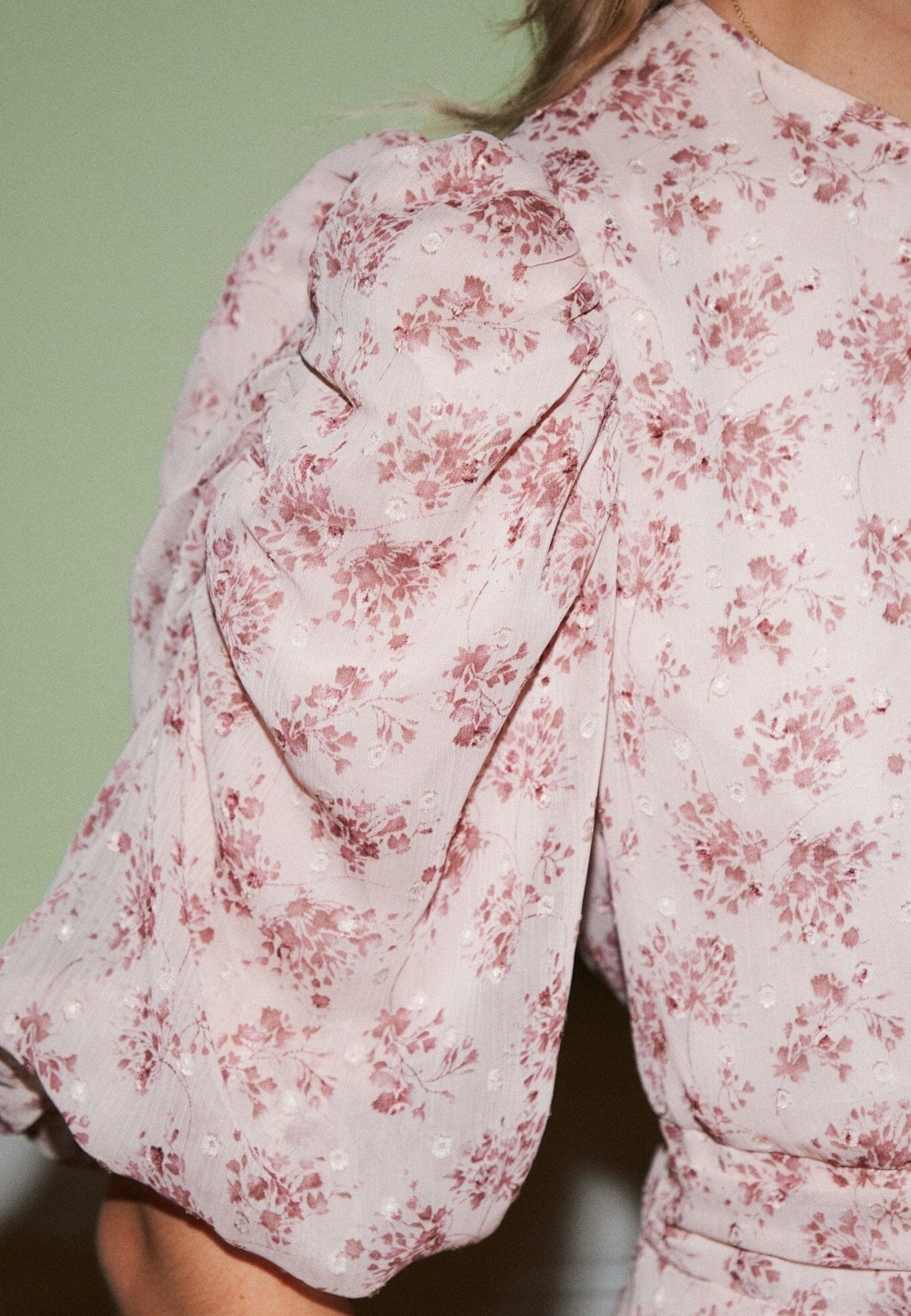 167915 Kikka Chiffon Flower Dress_ROSE_Packshot_5