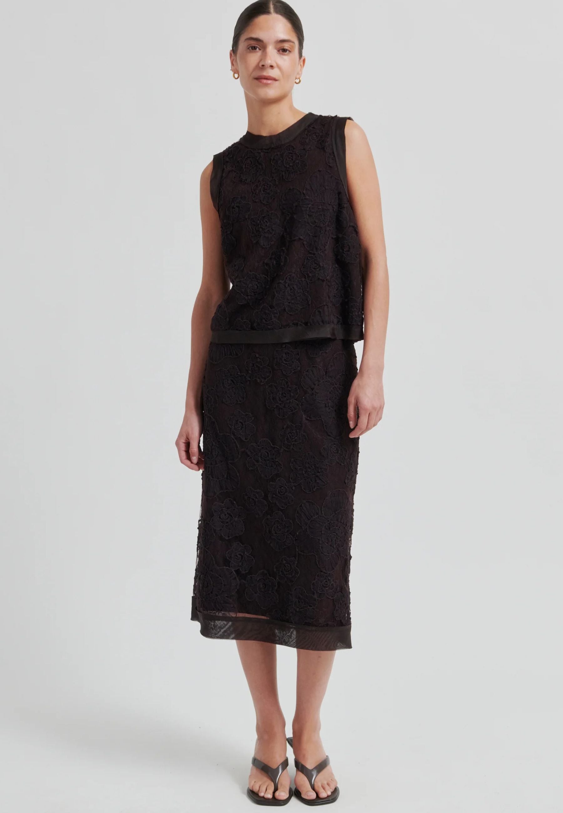 60481 Daysee Top_Chocolate Torte_Model_2