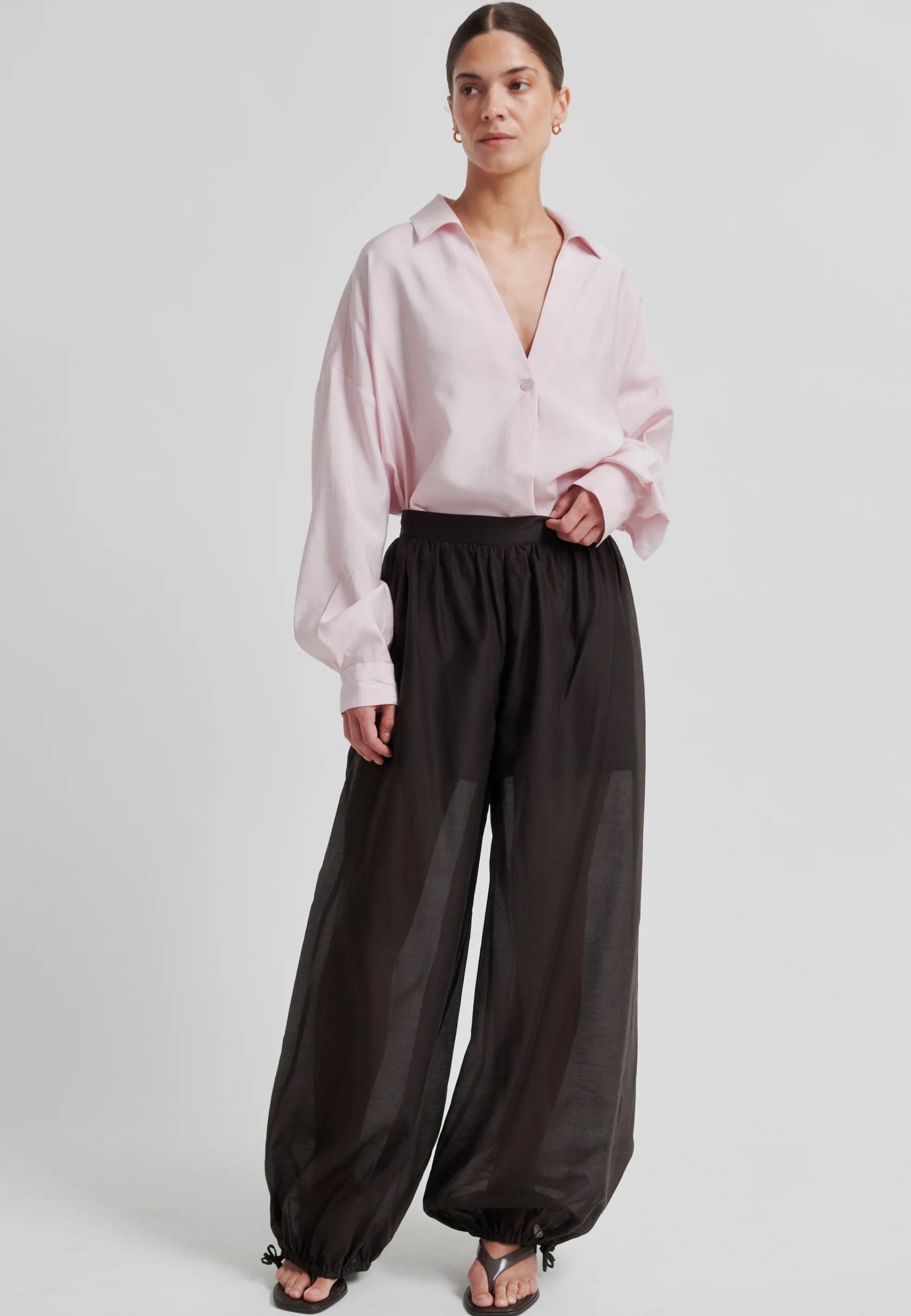 60595 Hidie Trousers_Chocolate Torte_Model_5