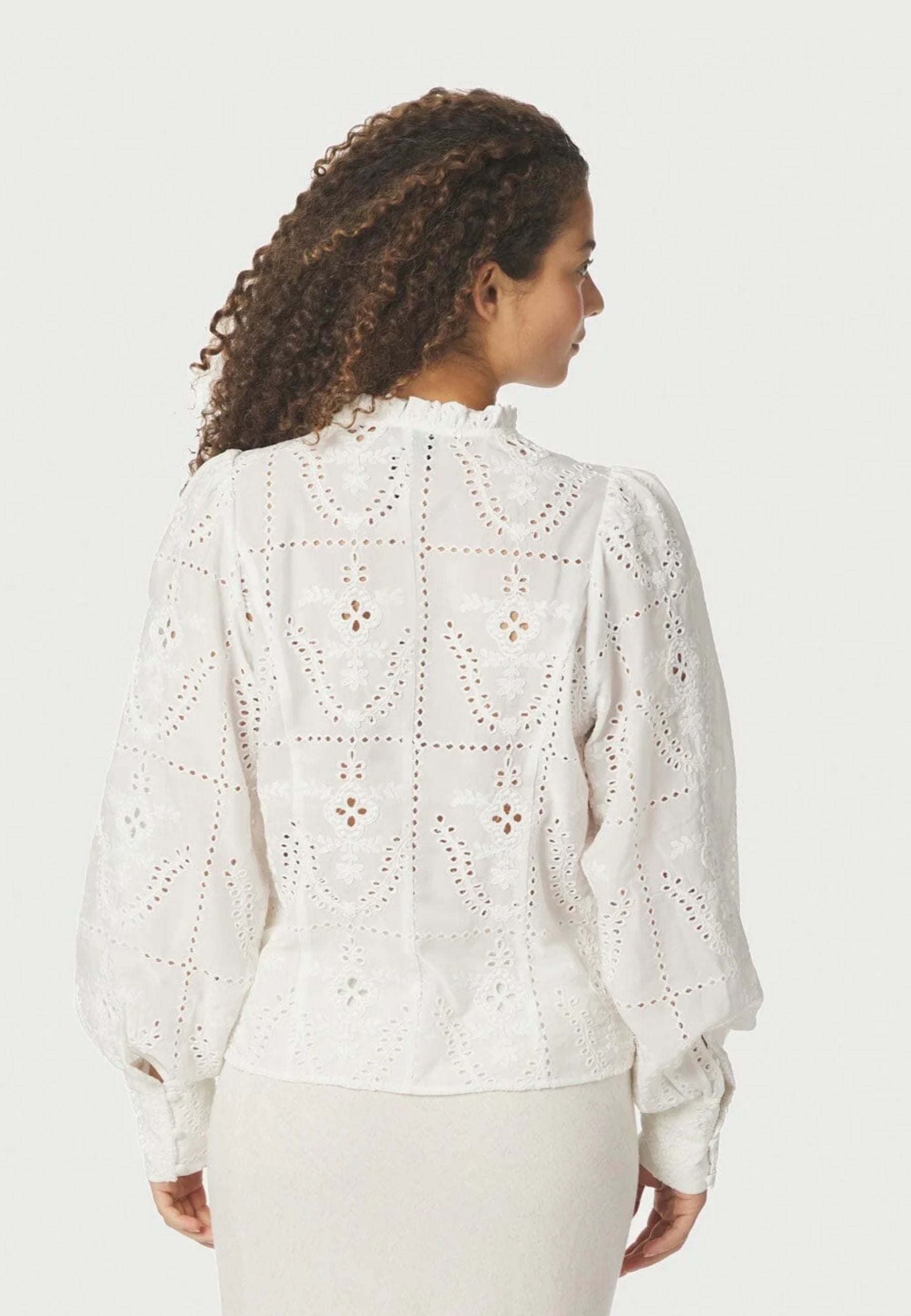167828 Gilda Embroidery Blouse_White_Model_2
