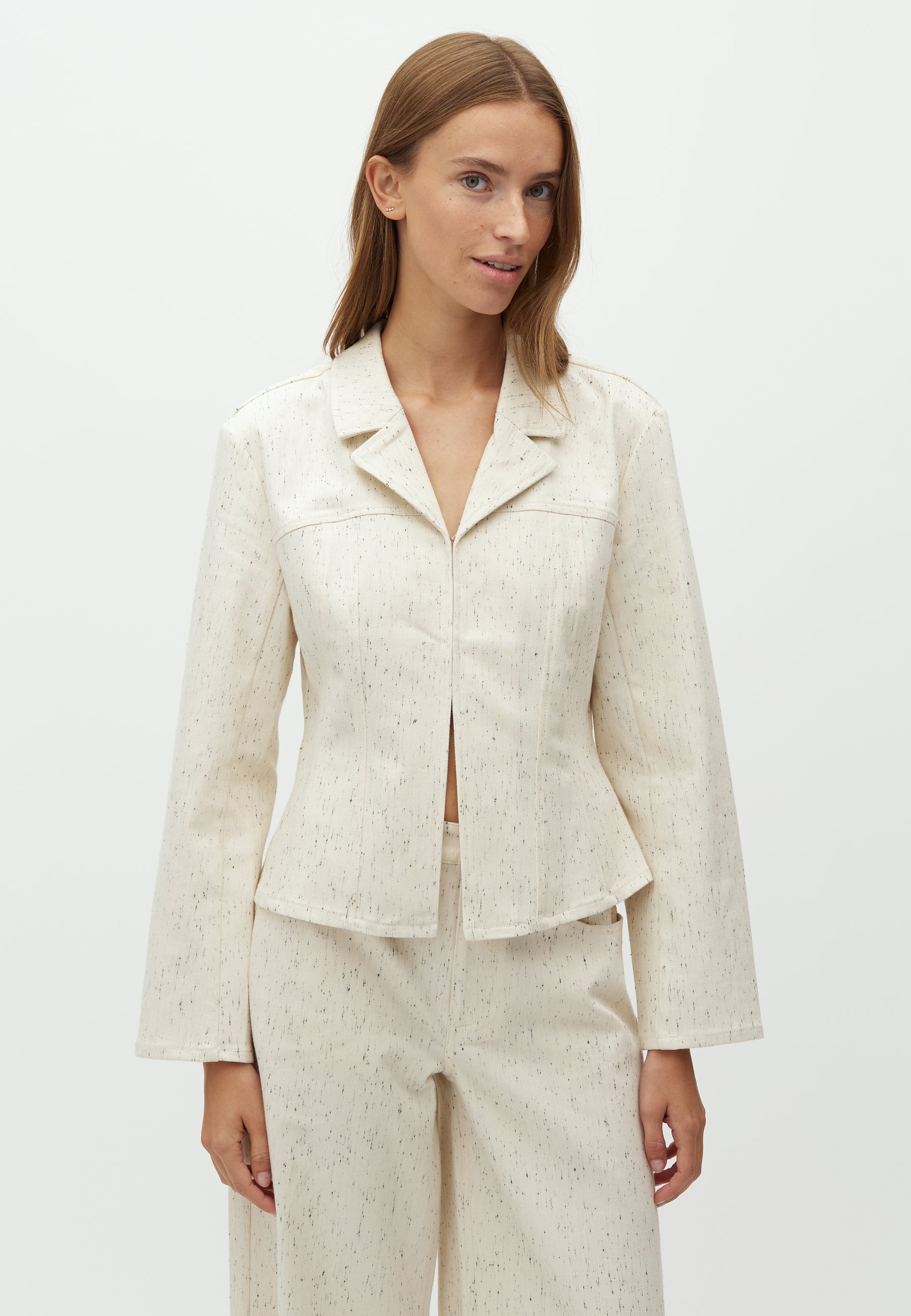 Alice-M_Summer Twill_Model_0