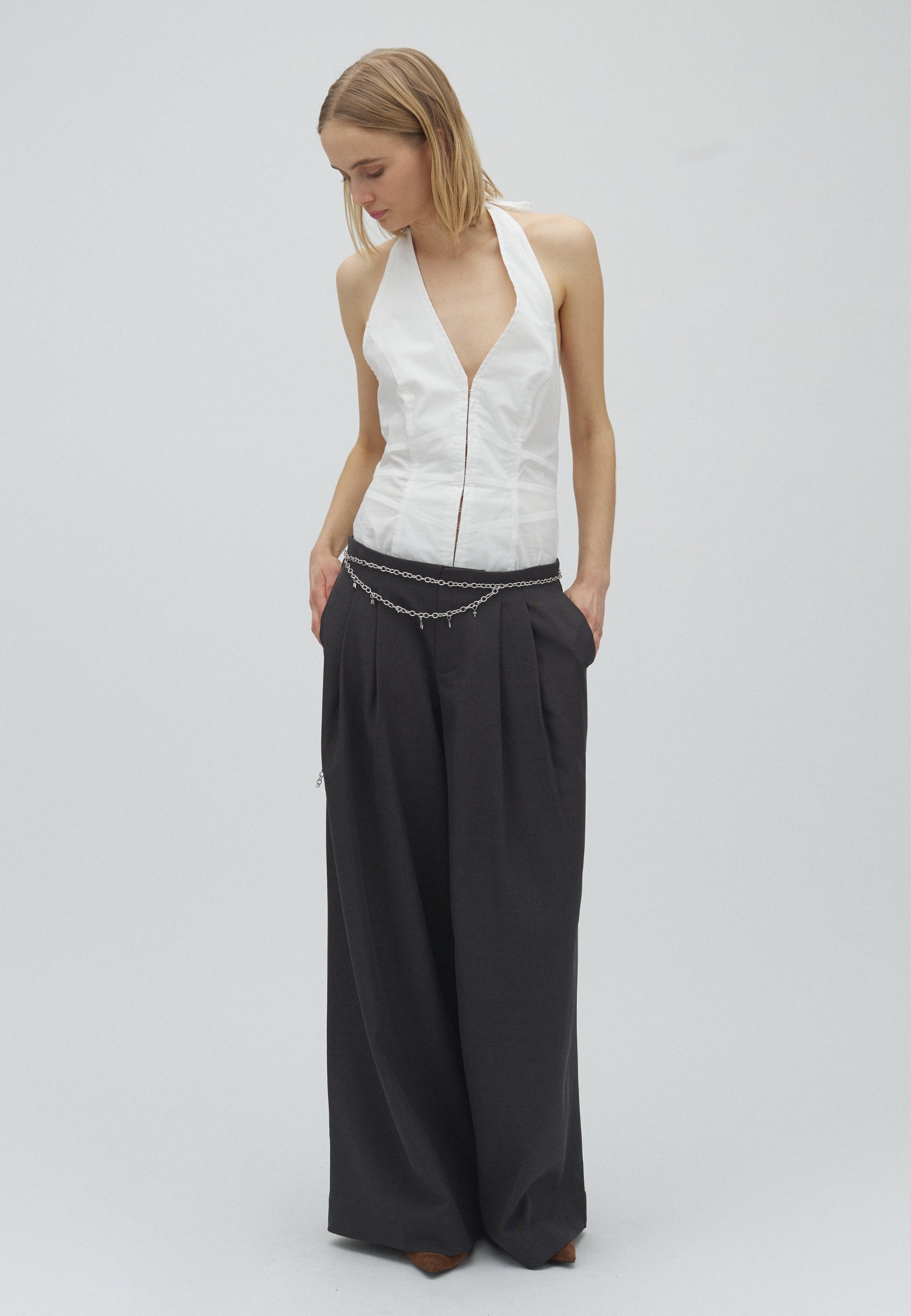 Sienna-F_Dark Grey_Model_0