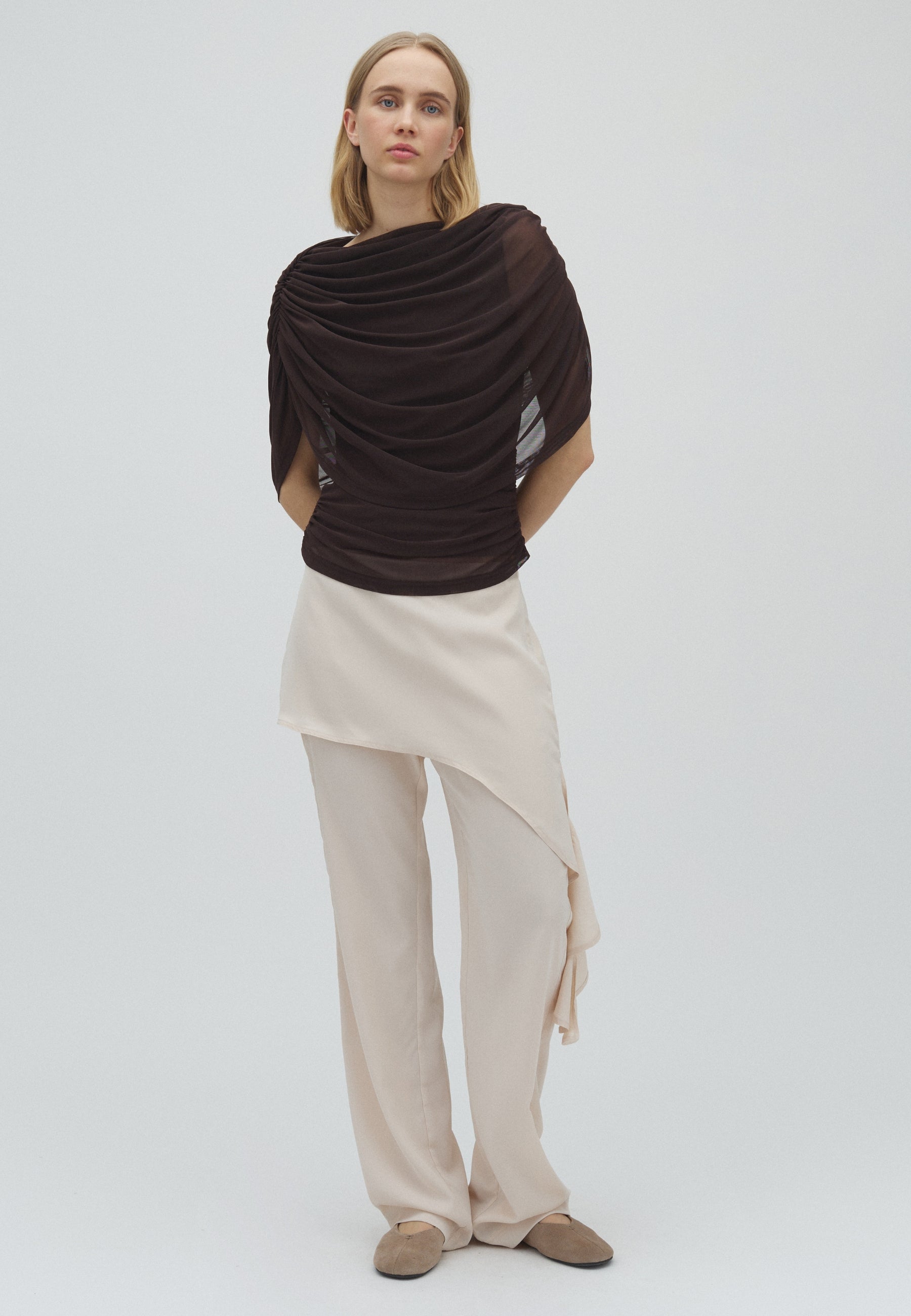 167447 Bottuna Drapy Mesh Top_Brown_Model_2