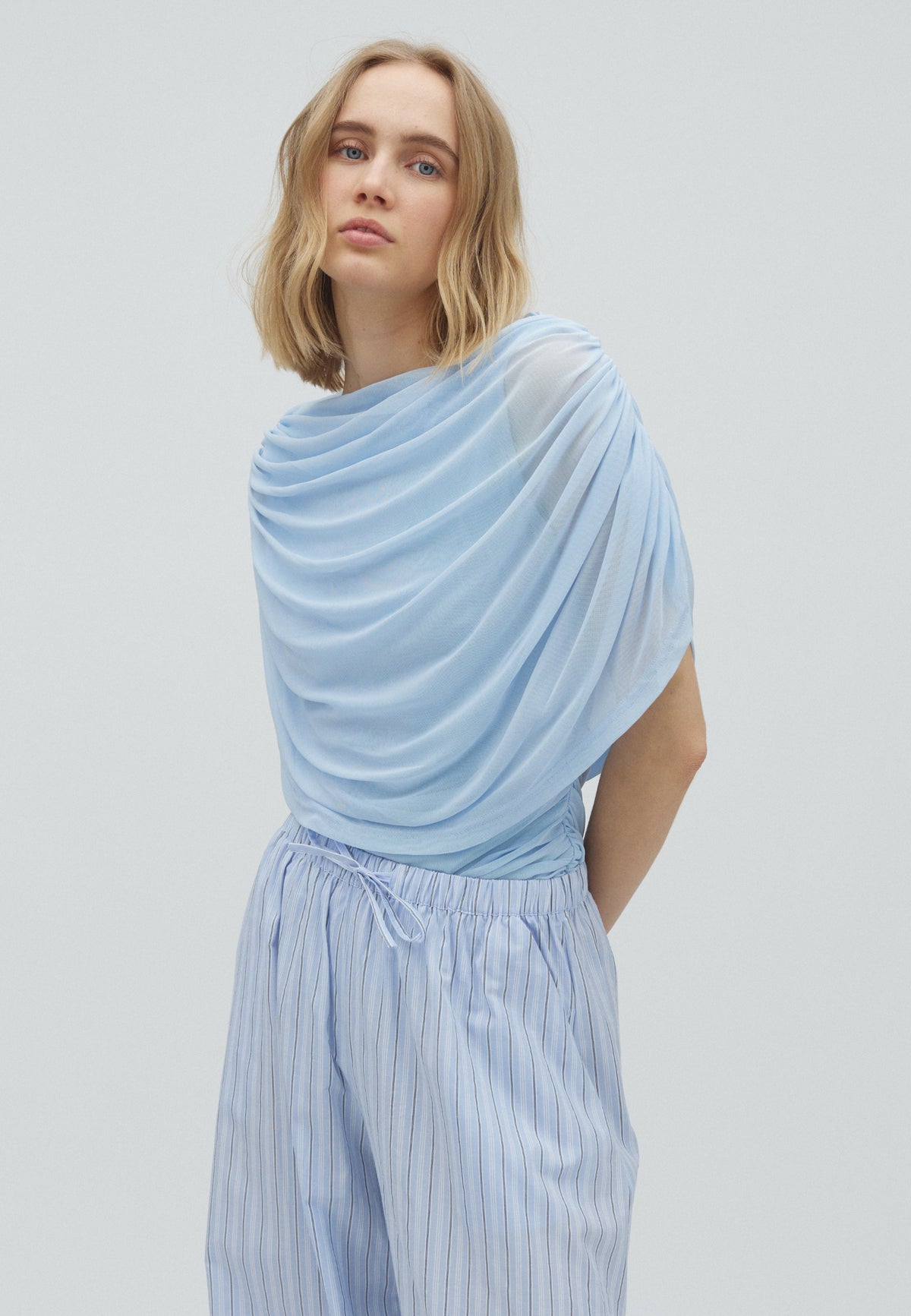167447 Bottuna Drapy Mesh Top_Light Blue_Model_0