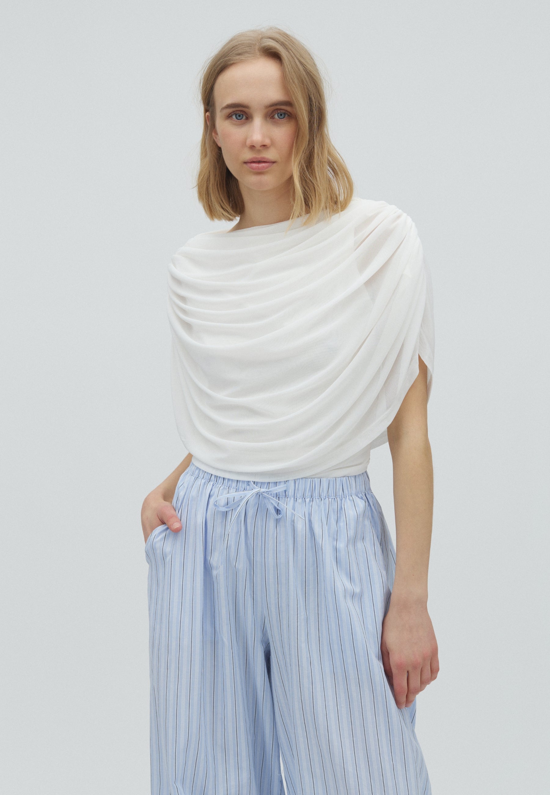 167447 Bottuna Drapy Mesh Top_Off White_Model_0