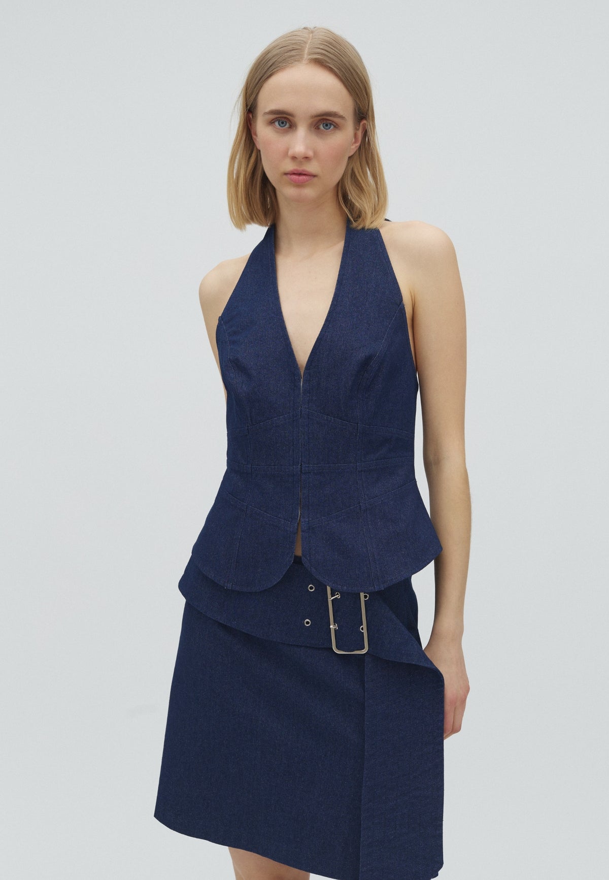 Genevie-F_Dark Blue_Model_0