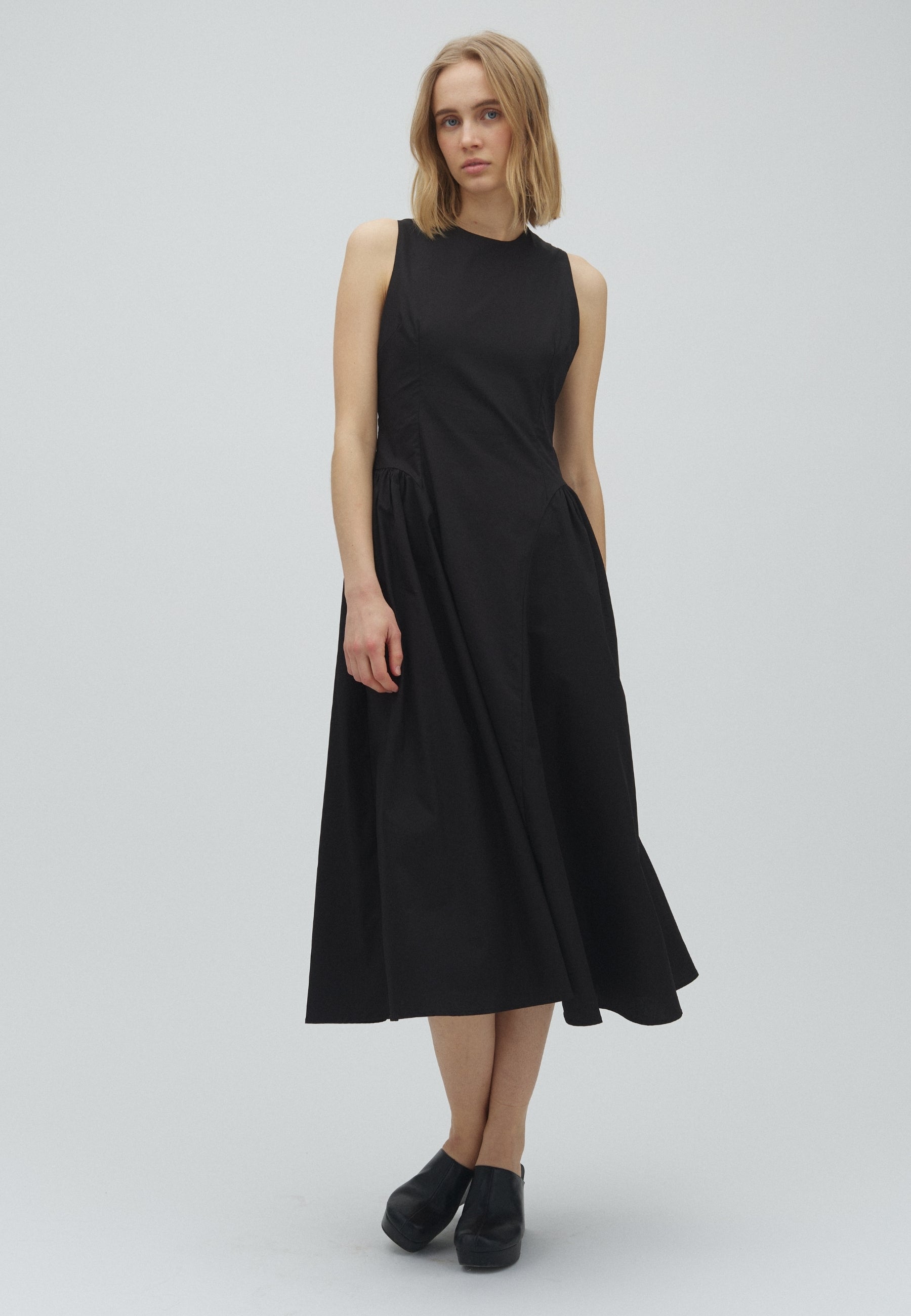 169579 Lora Poplin Dress_Black_Model_0