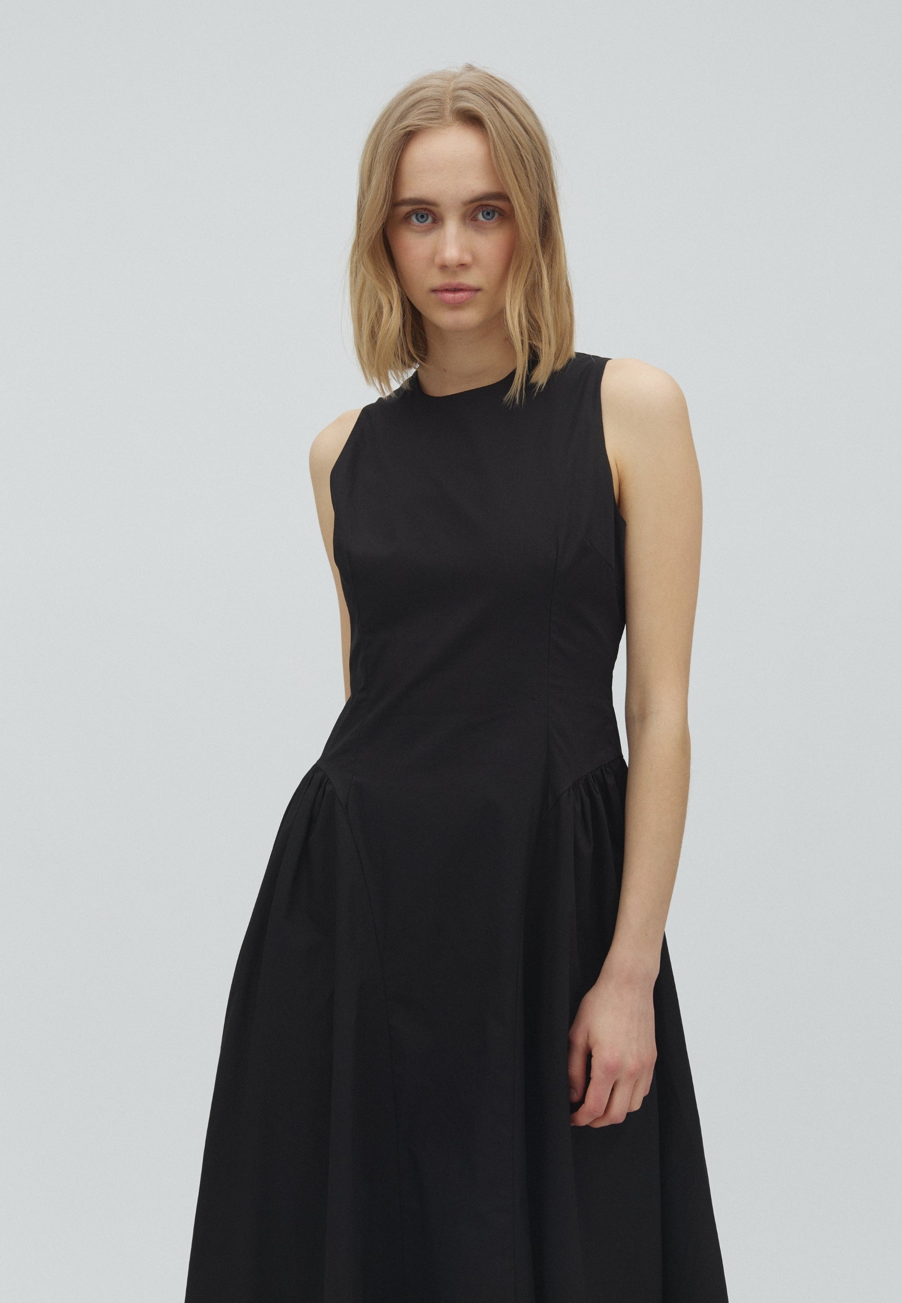 169579 Lora Poplin Dress_Black_Model_1