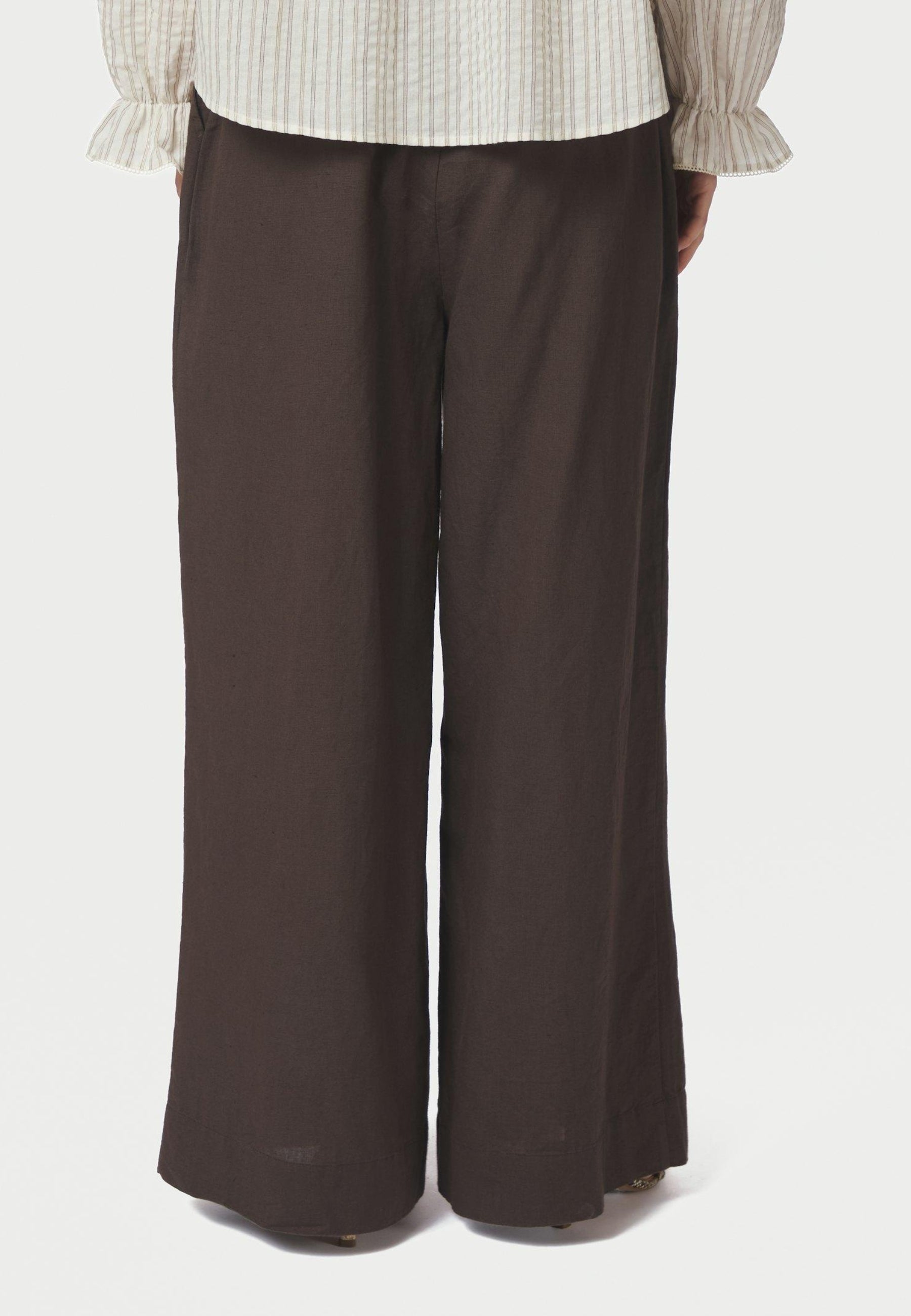 167698 Heifa Linen Pants_Dark Brown_Model_3