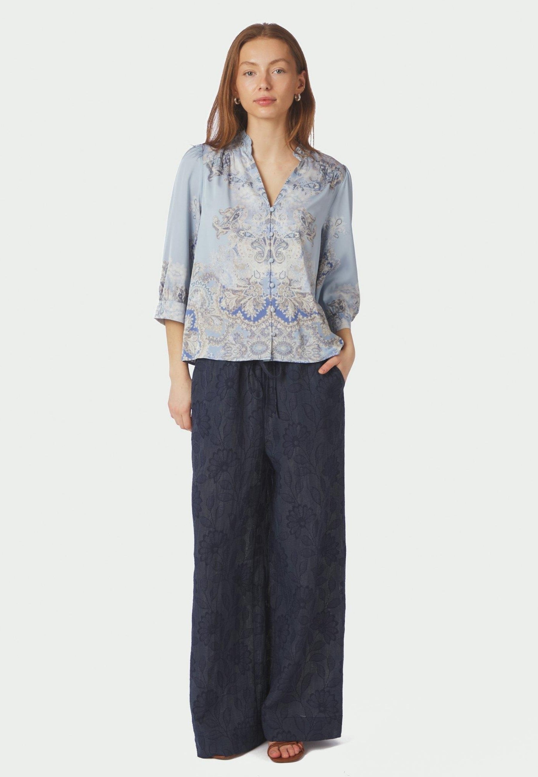 165558 Roselle Artist Paisley Blouse_Light Blue_Model_3
