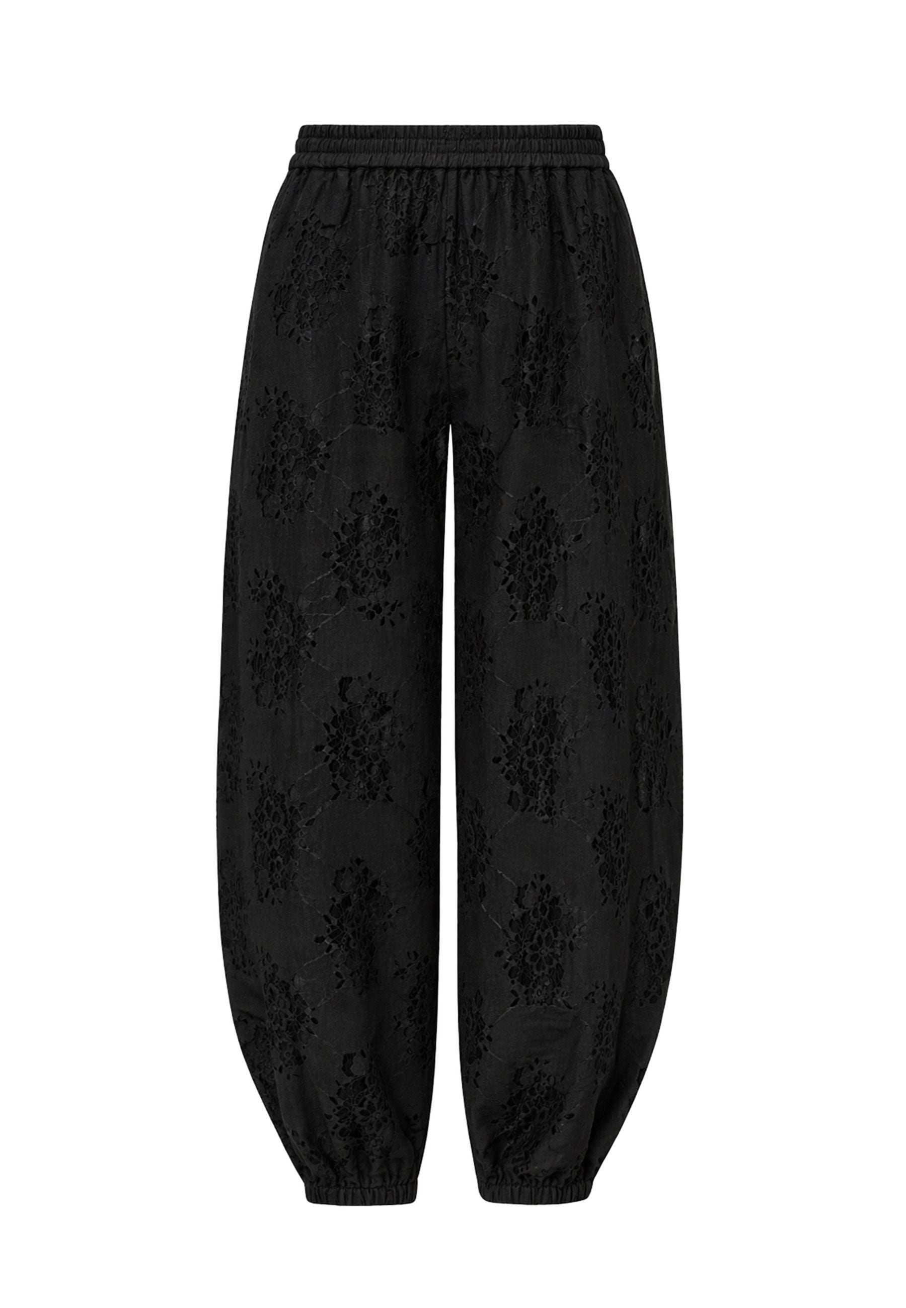 Eawyn-M_Black_Packshot_0