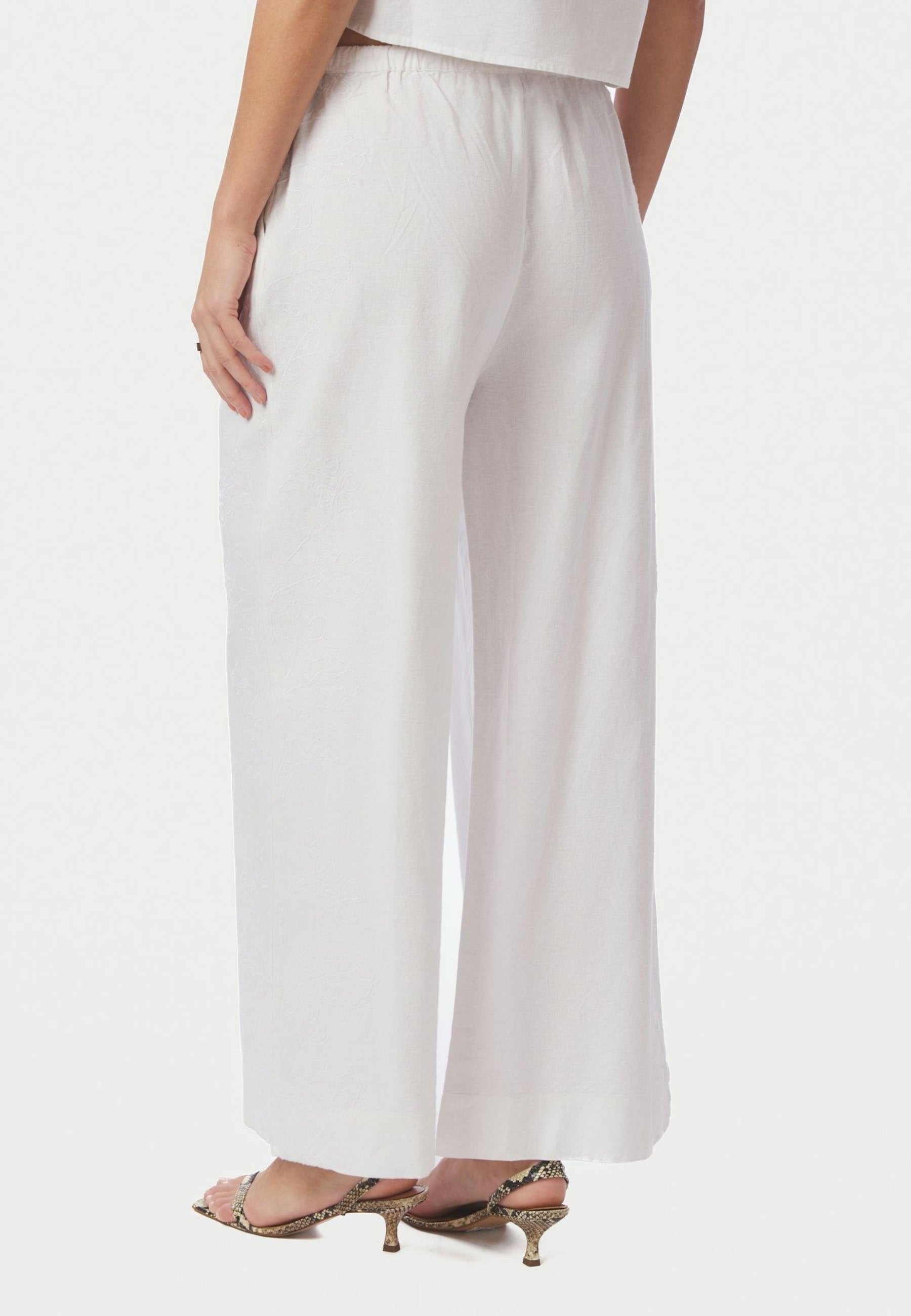 169114 Heifa Embroidery Pants_White_Model_3