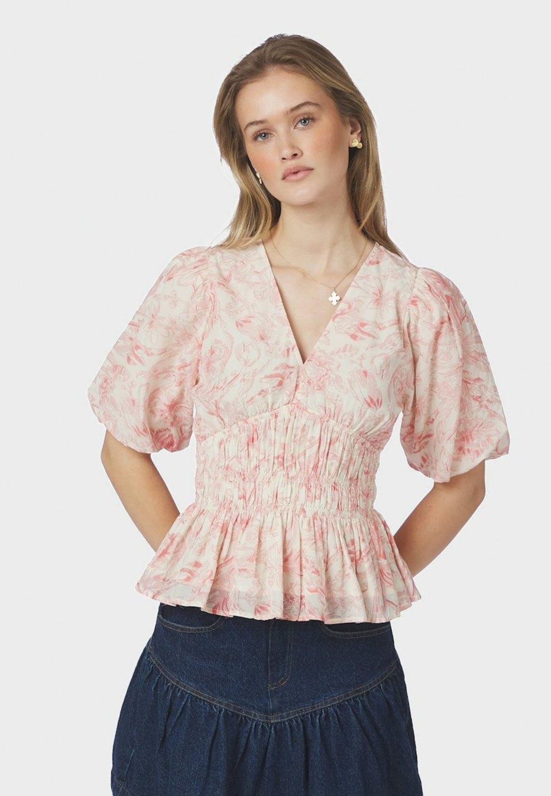 168720 Minutti Print Blouse_Off White_Model_0