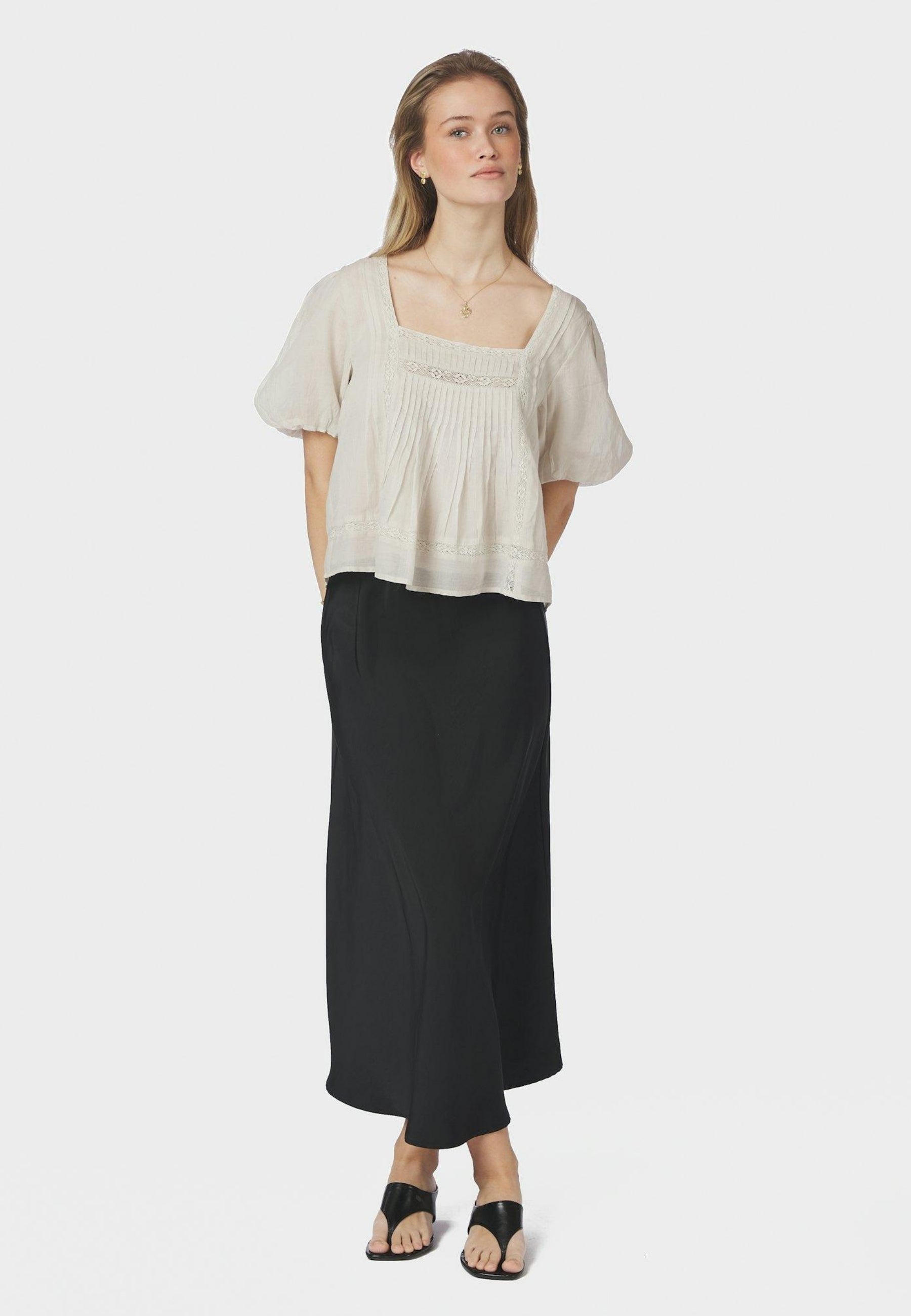 168899 Tukana S Voile Blouse_Ivory_Model_3