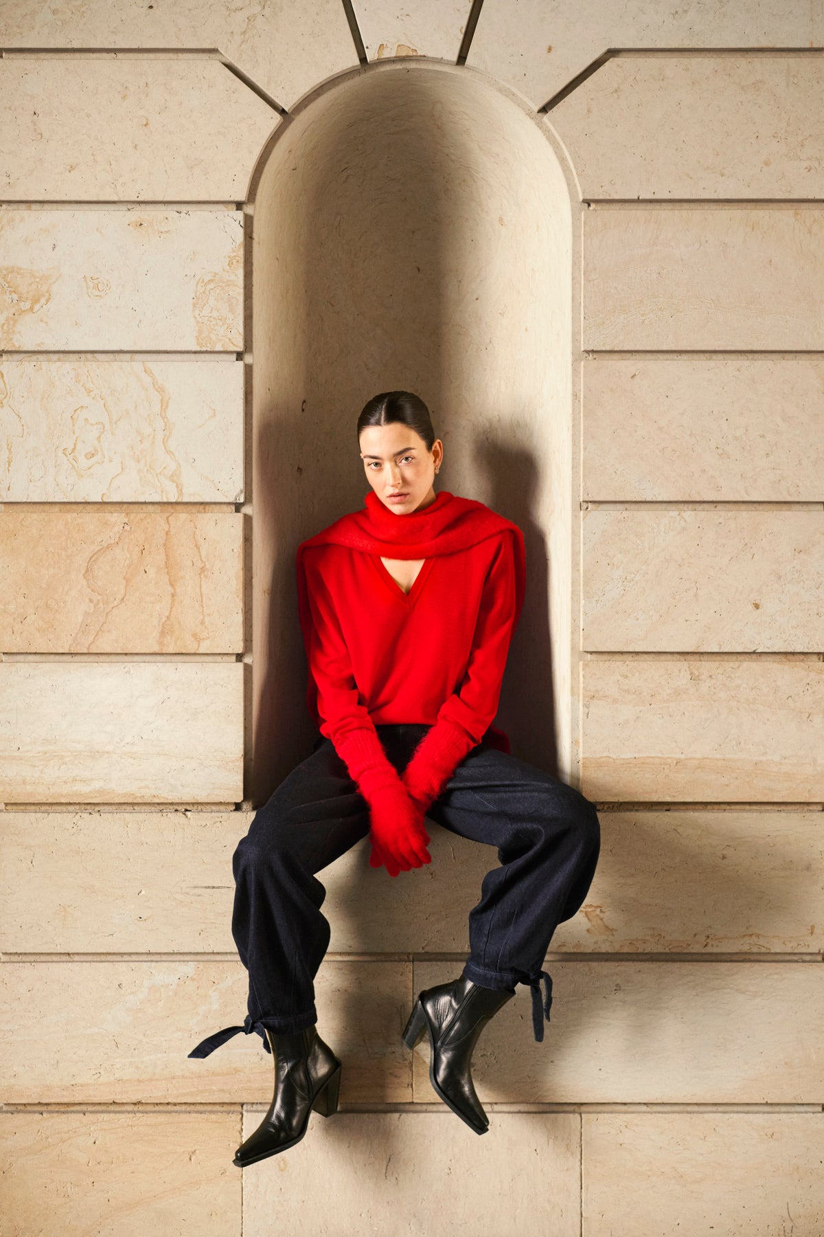 Ruthie-M_Red Aura_Image_1